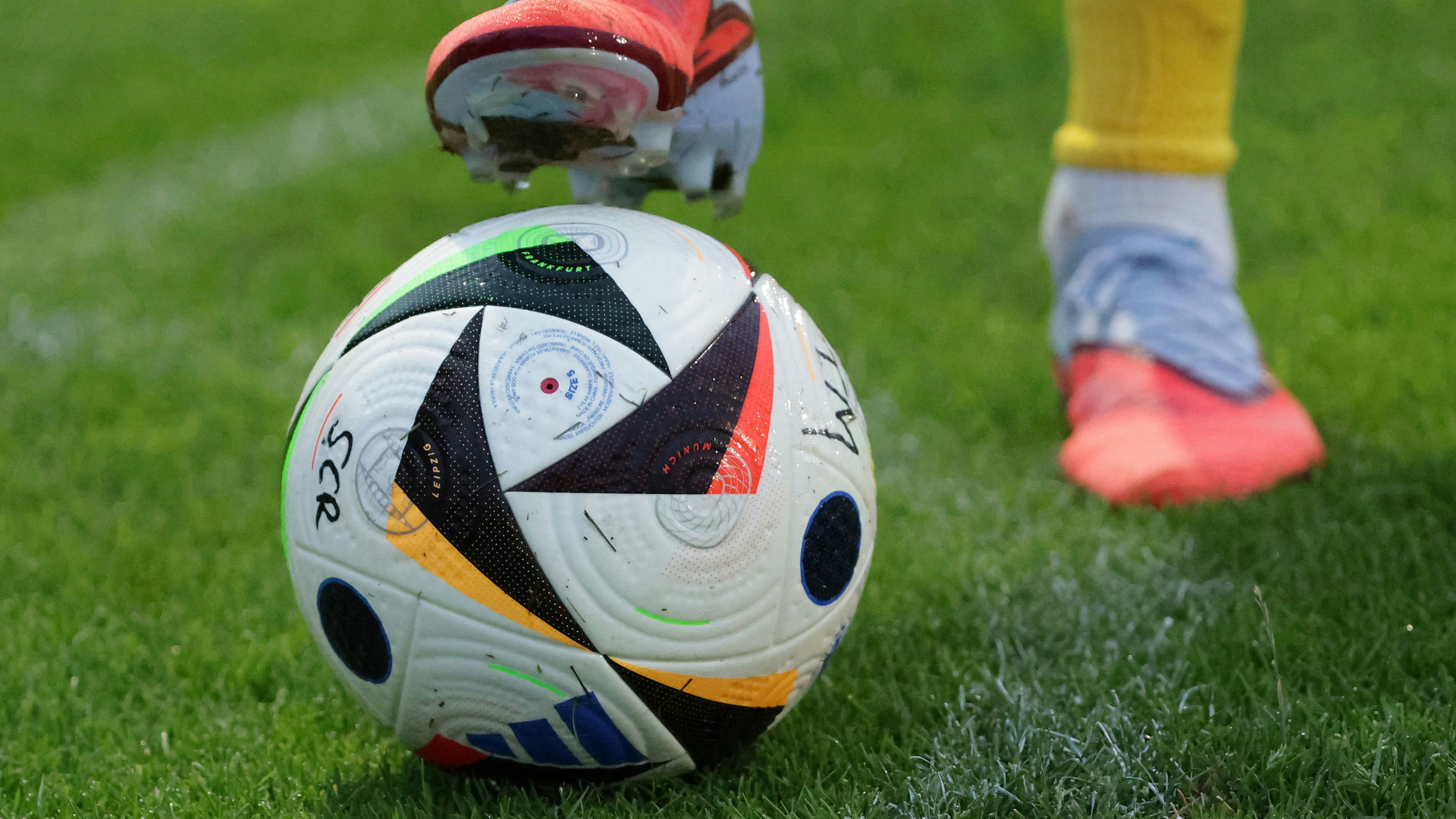 Heute.at - Nationalteam in Unfall verwickelt – Spieler im Spital