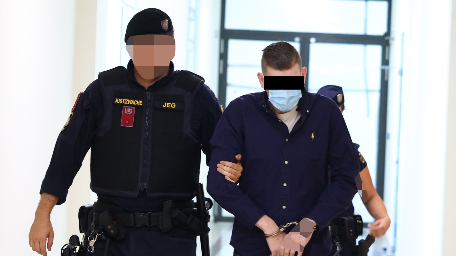 Heute.at - 22-Jährige starb nach Überdosis: Dachte, sie schläft!