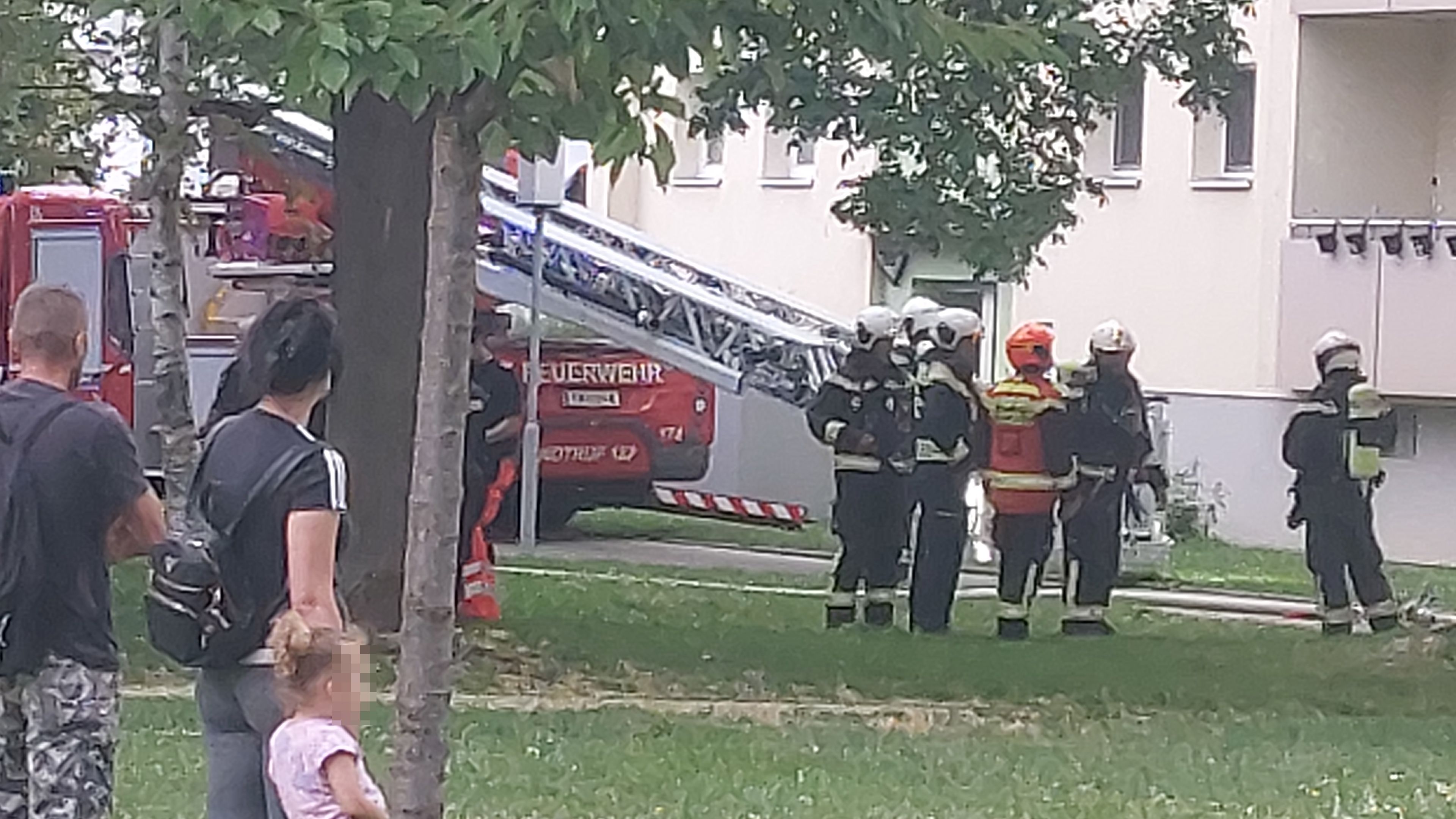 Feuerwehreinsatz in der Ruthnergasse (Wien-Floridsdorf) am Donnerstagabend.