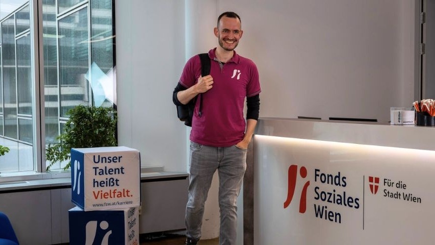 Vom Neustart zum Menschen, der anderen täglich Sicherheit gibt – Stefan hat in der Pflege seine Berufung gefunden.