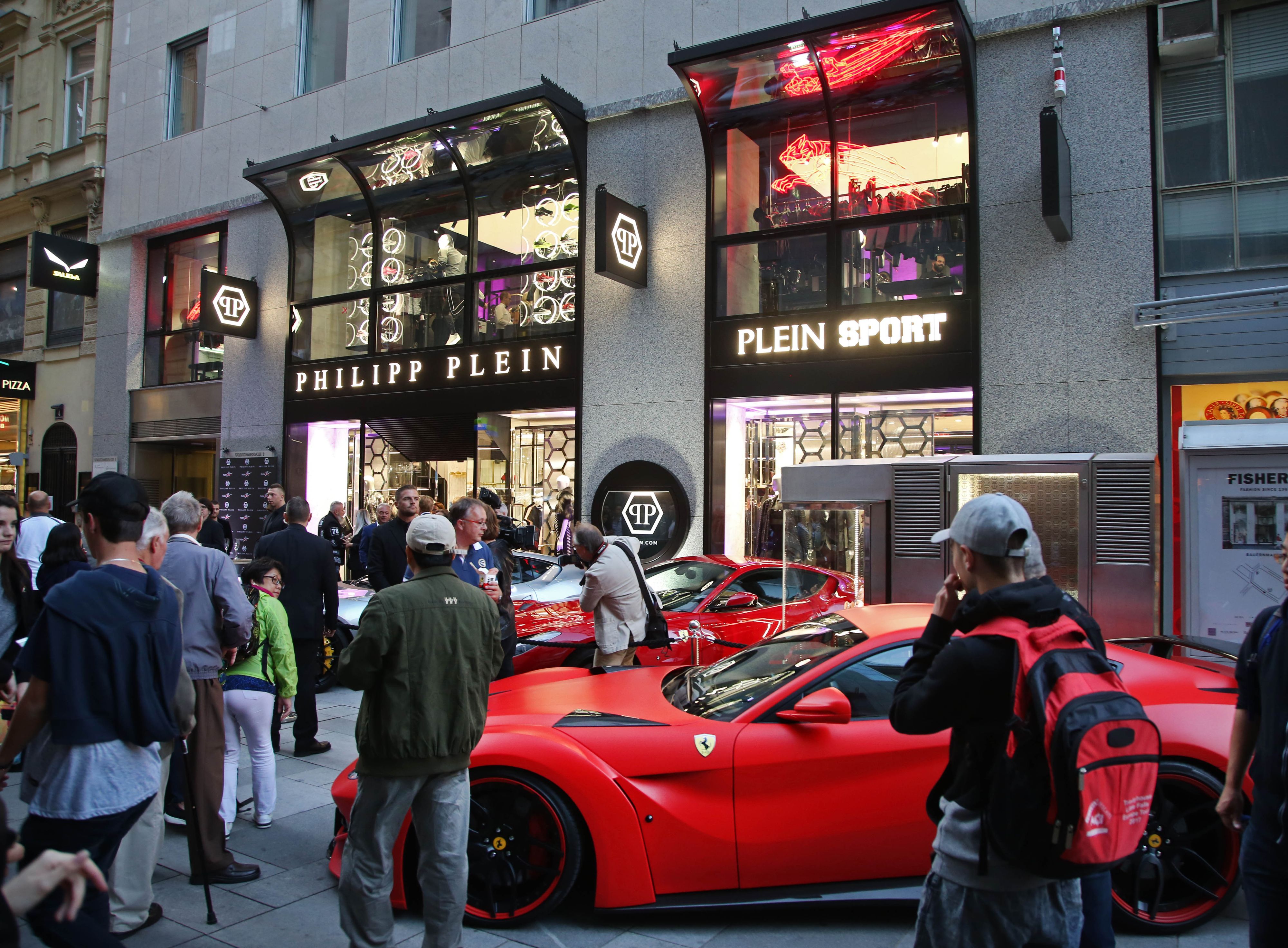 Die Eröffnung des Philipp Plein Stores in der Goldschmiedgasse sorgte für viel Wirbel.