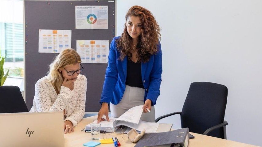 Karriere UND Familie? Für Yasemin kein Widerspruch, sondern gelebter Alltag mit Sinn.