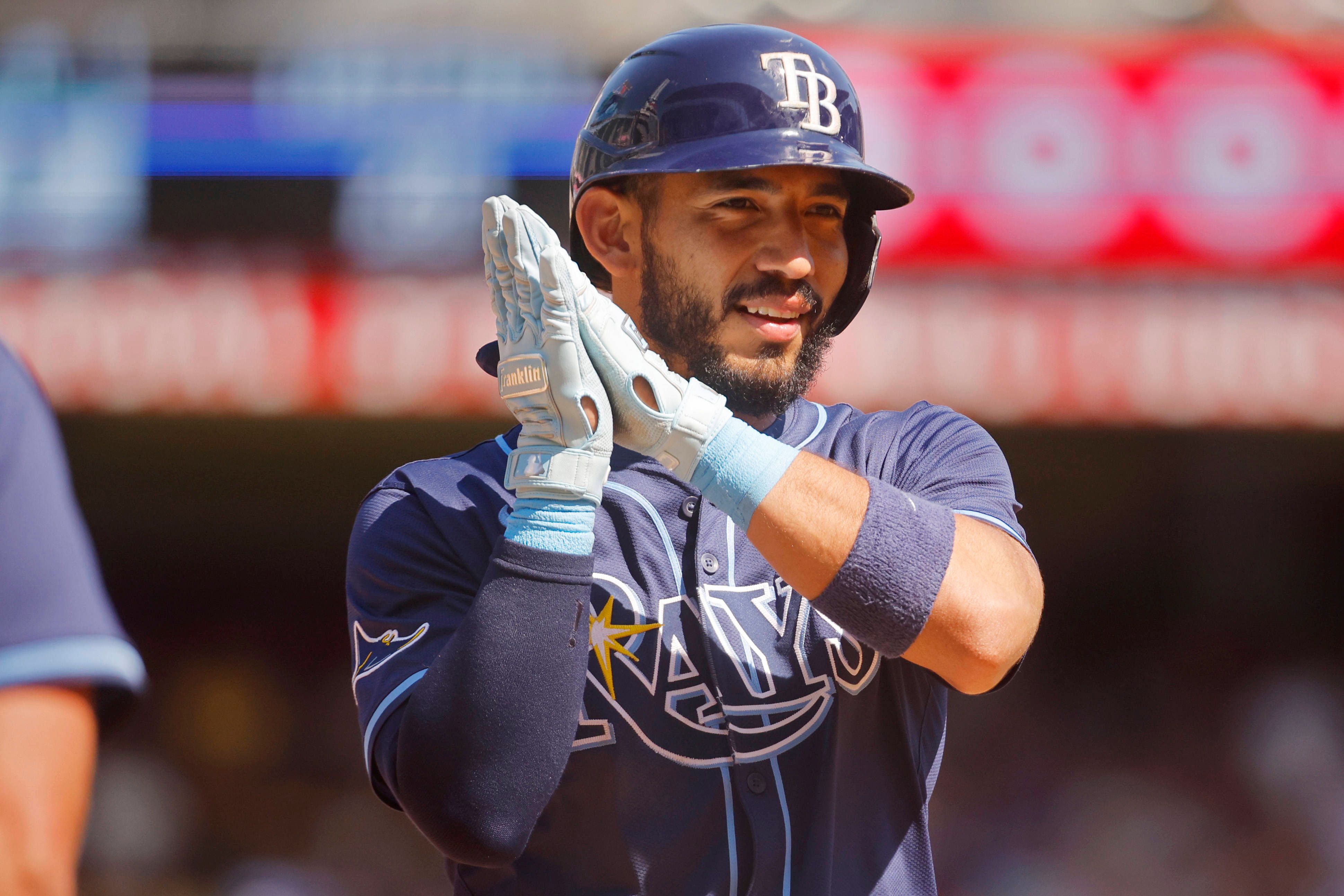 Jose Caballero wurde mitten im Spiel zu einem anderen Club transferiert.