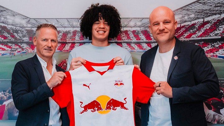 Heute.at - Salzburg nimmt verletzten Spieler unter Vertrag