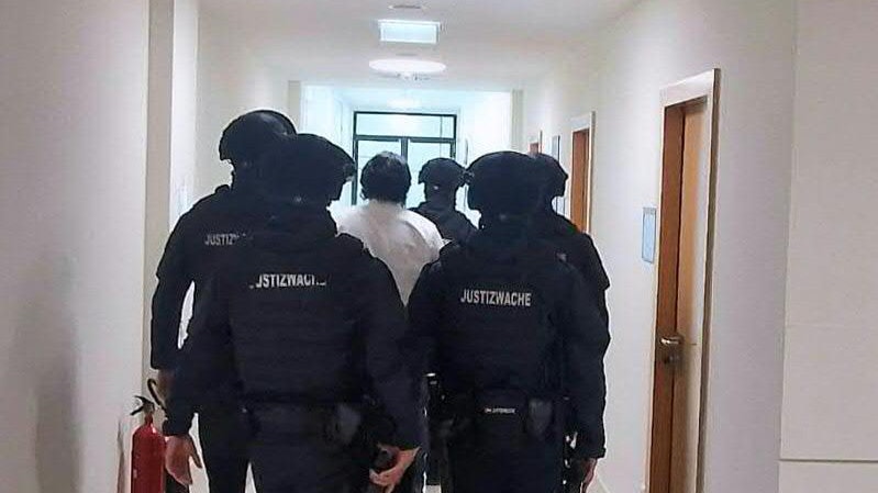 Heute.at - Wiener IS-Anhänger (15) nach zwei Monaten freigelassen!