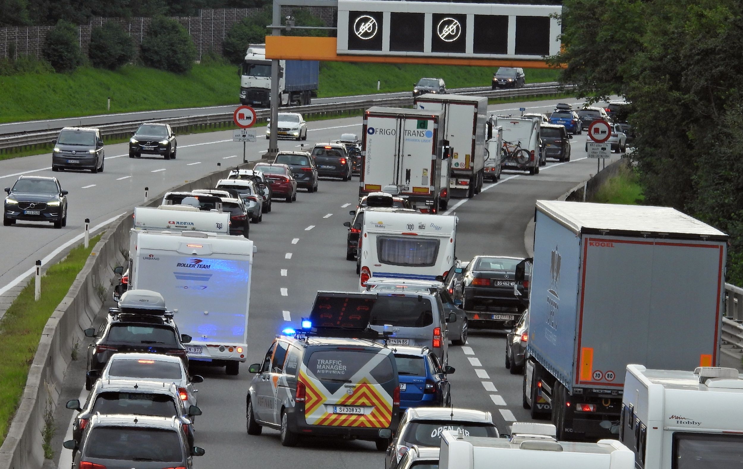 ÖAMTC-Hinweis: Samstag bleibt der Reisetag Nummer 1, am Sonntag wird vor allem die Rückreise zu Verzögerungen führen.