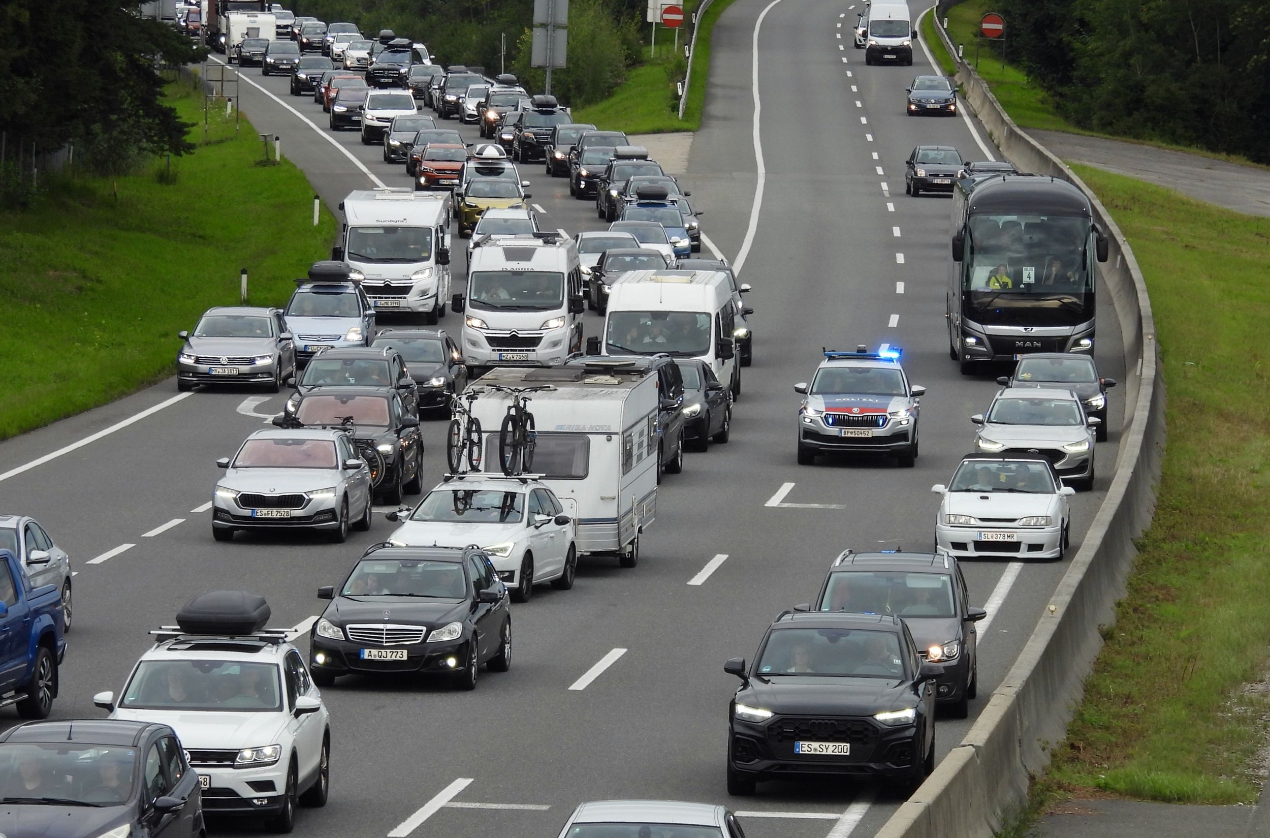 Auf der A10 geht heute in beide Richtungen nichts mehr. (Archivbild)