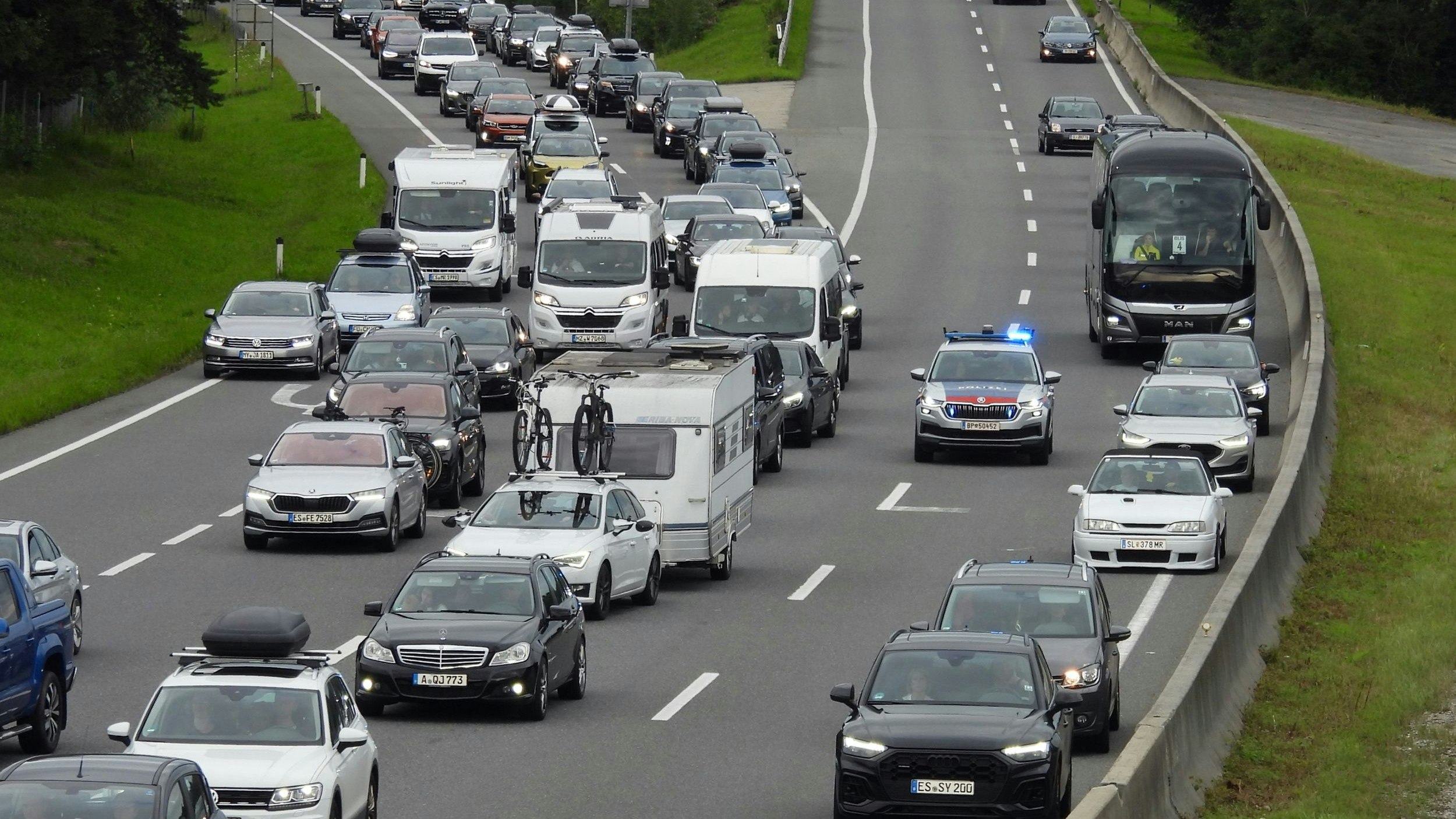 Heute.at - Autobahn komplett überlastet – es wird noch schlimmer