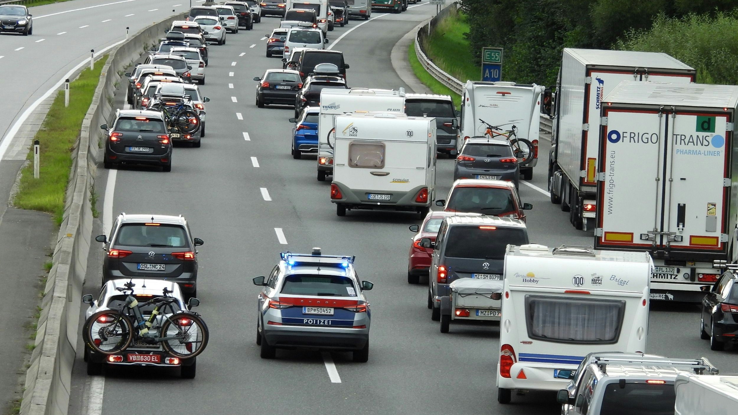 Heute.at - Stau-Alarm! Reisewelle legt Verkehr in Österreich lahm