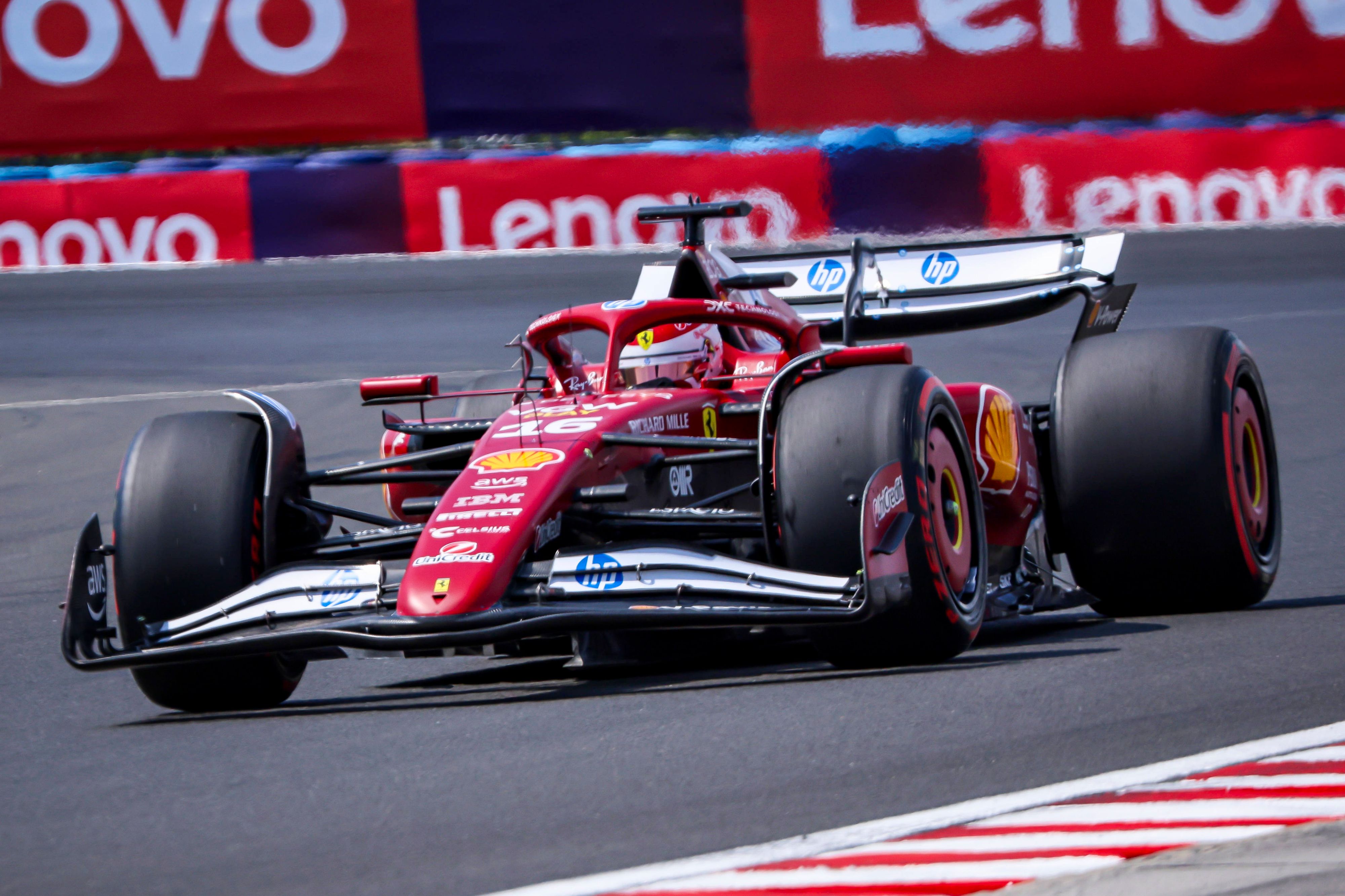Charles Leclerc holt sich die Pole.