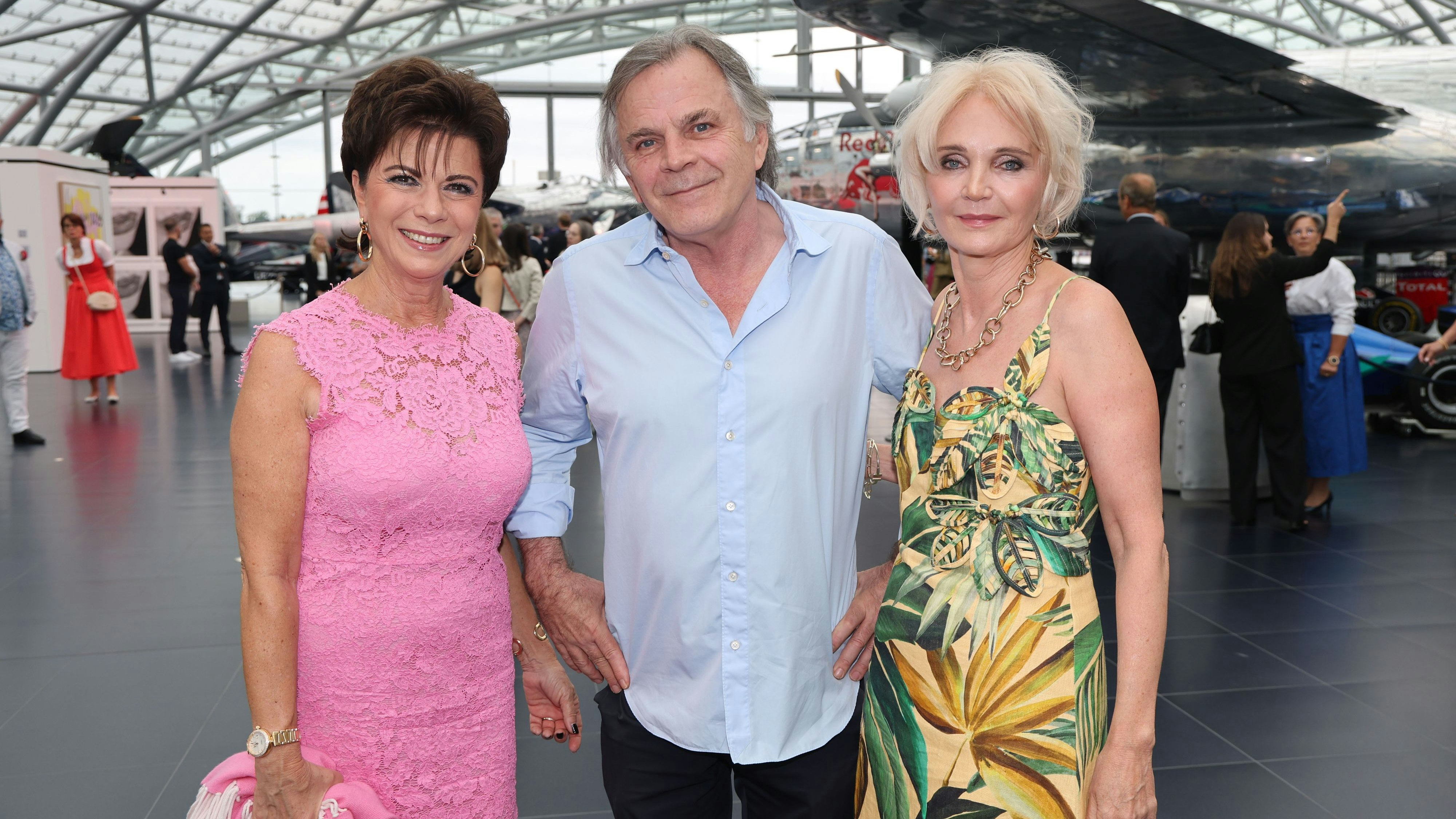 Heute.at - Festspielcocktail: VIPs feiern für den guten Zweck