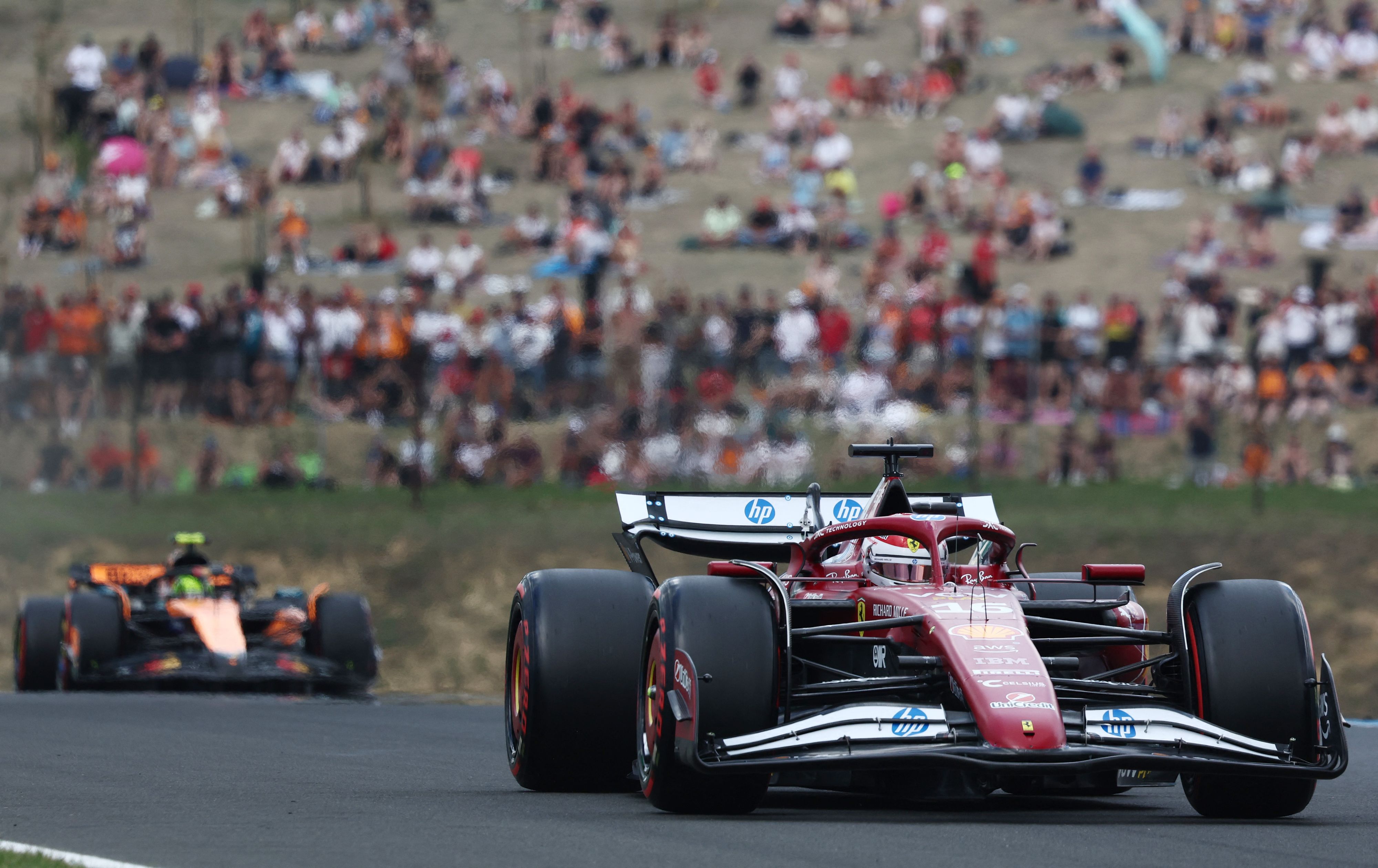Charles Leclerc hat die McLaren-Stars im Nacken.