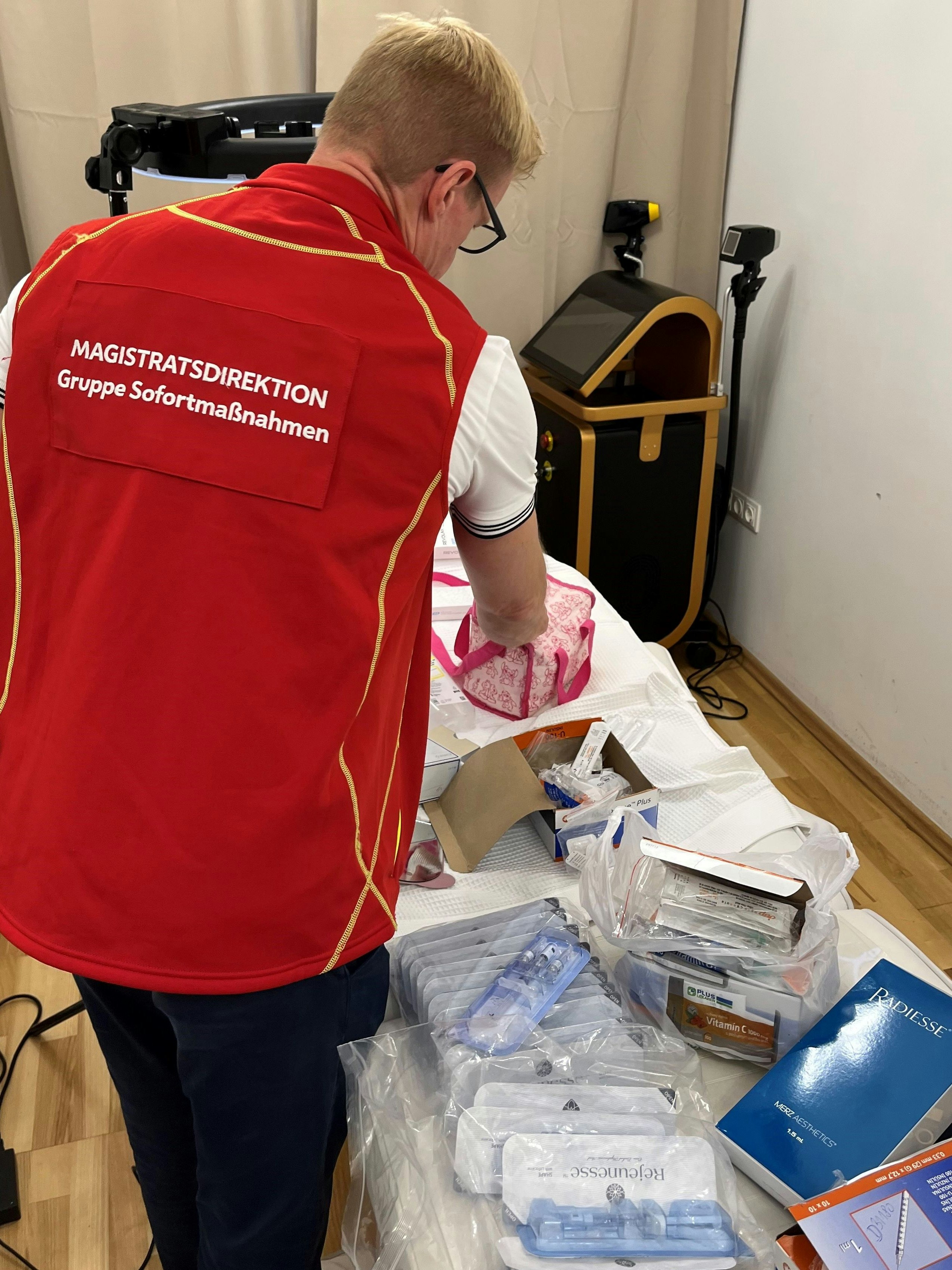 Die Gruppe Sofortmaßnahmen machte Anfang August die dritte illegale Beauty-Klinik ausfindig.