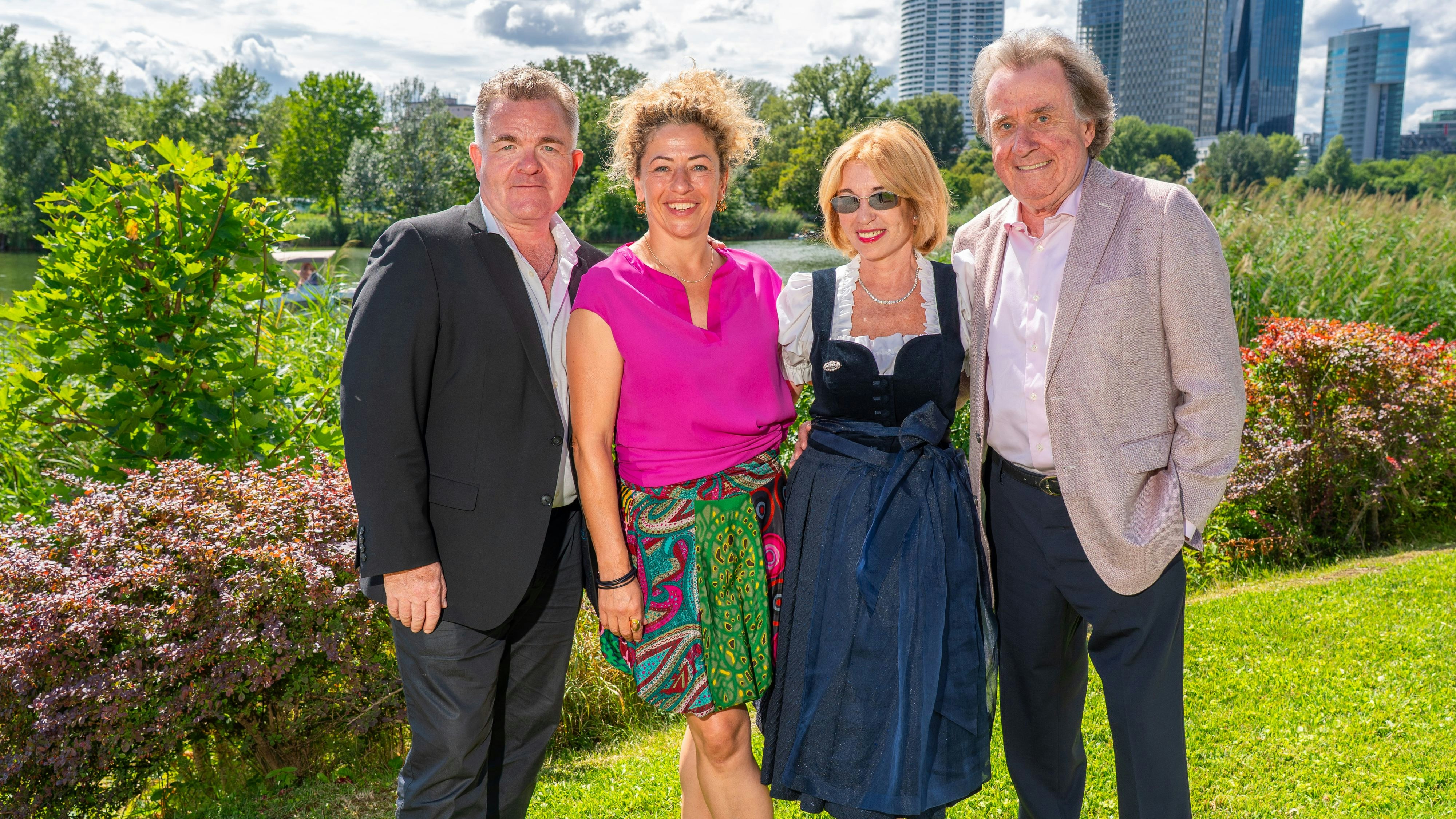 Heute.at - Star-Chirurgin feiert 70er – und ganz Wien ist da