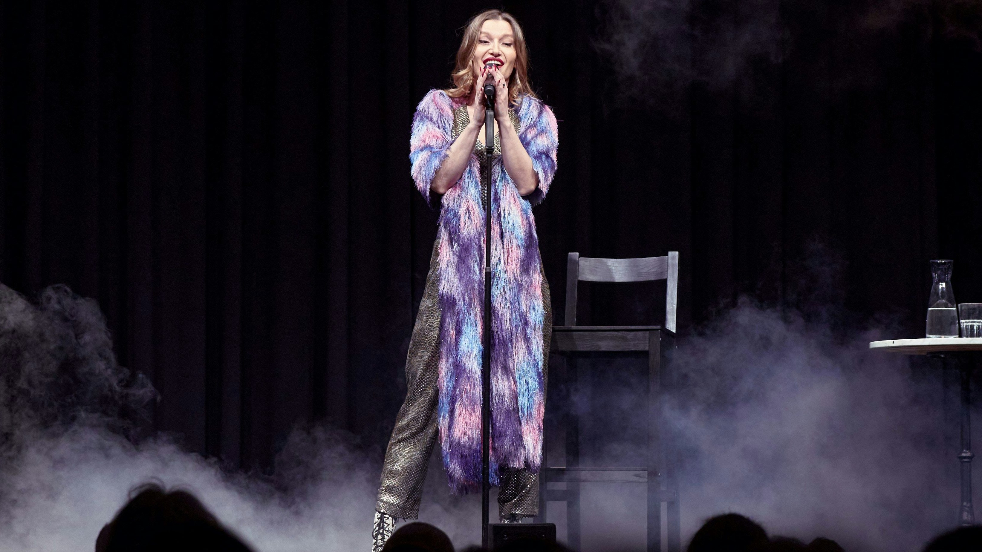 Heute.at - Malarina: In der Steinzeit waren noch alle Feministen