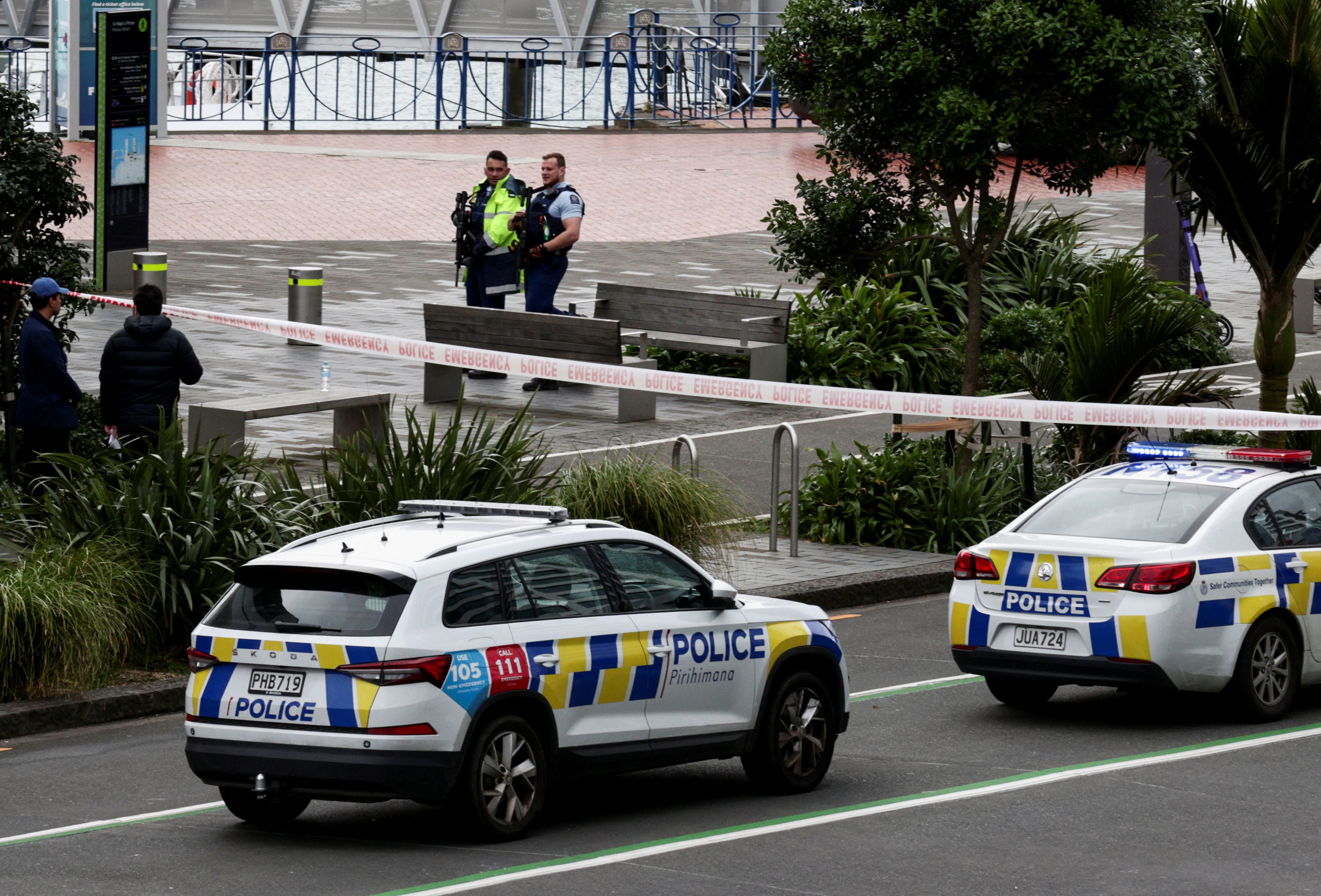 Die Polizei in Neuseeland wurde wegen verdächtiger Bewegungen in einem Koffer zu einem Busdepot gerufen. (Symbolbild) REUTERS/David Rowland