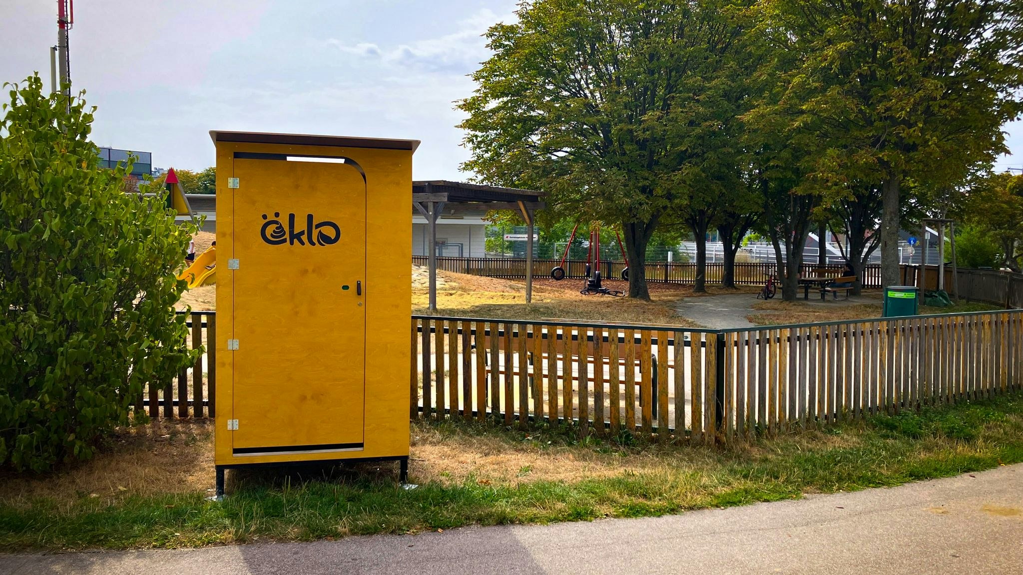 Die Klo-Einheiten von ÖKLO bestehen aus Holz.