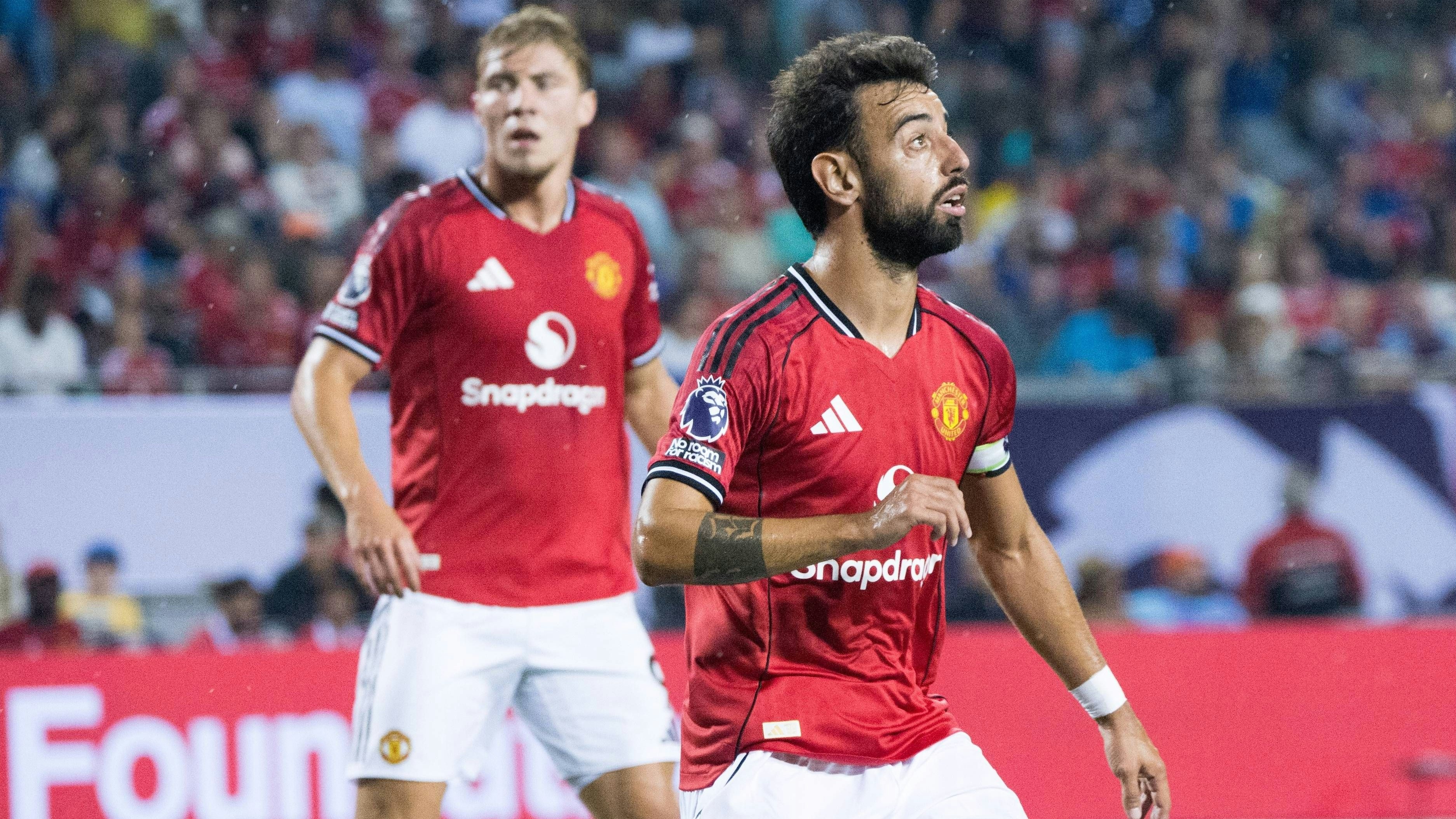 Heute.at - Faul! Fußball-Star kritisiert Kollegen, fordert Neue