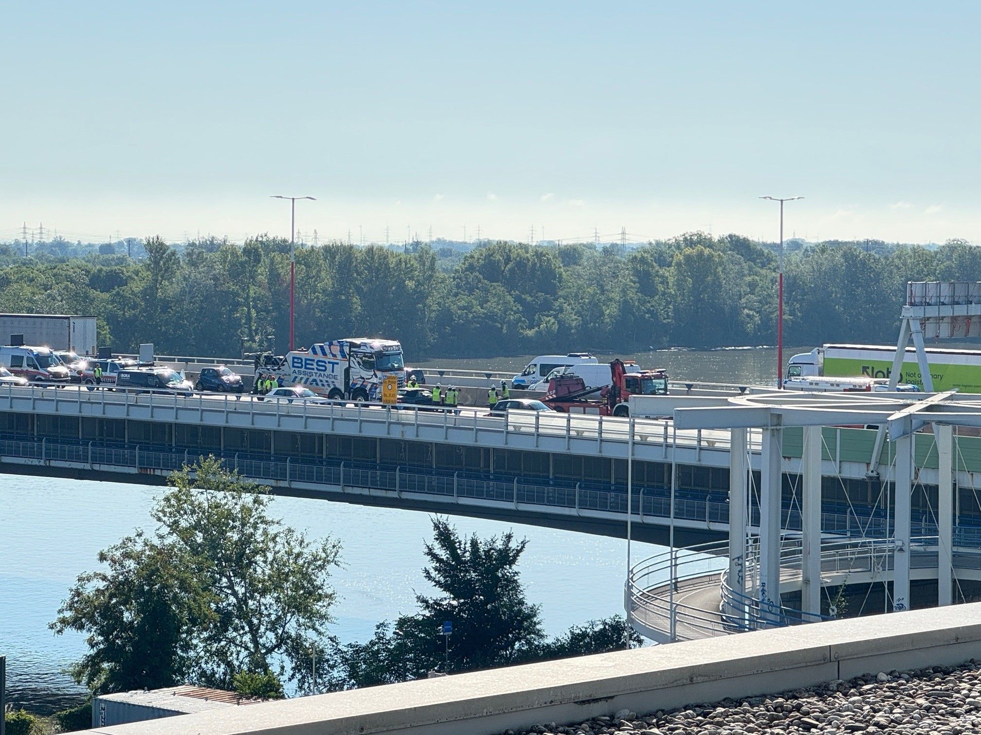 Die Unfallstelle auf der Praterbrücke (A23). 