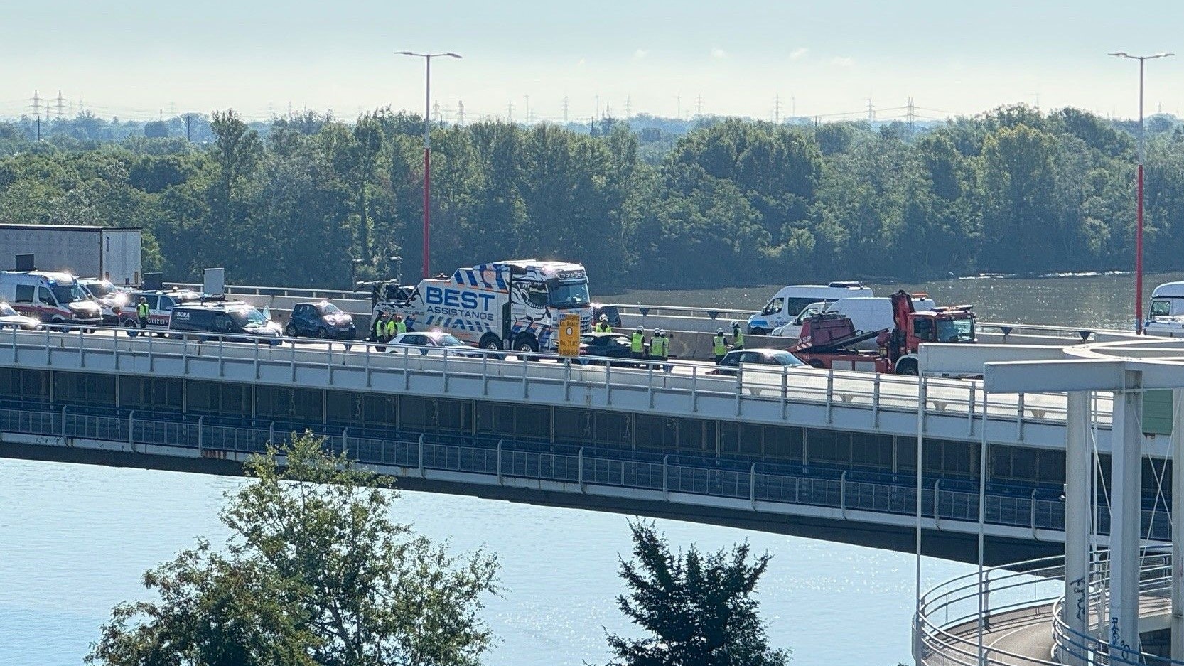 Die Unfallstelle auf der Praterbrücke (A23). 
