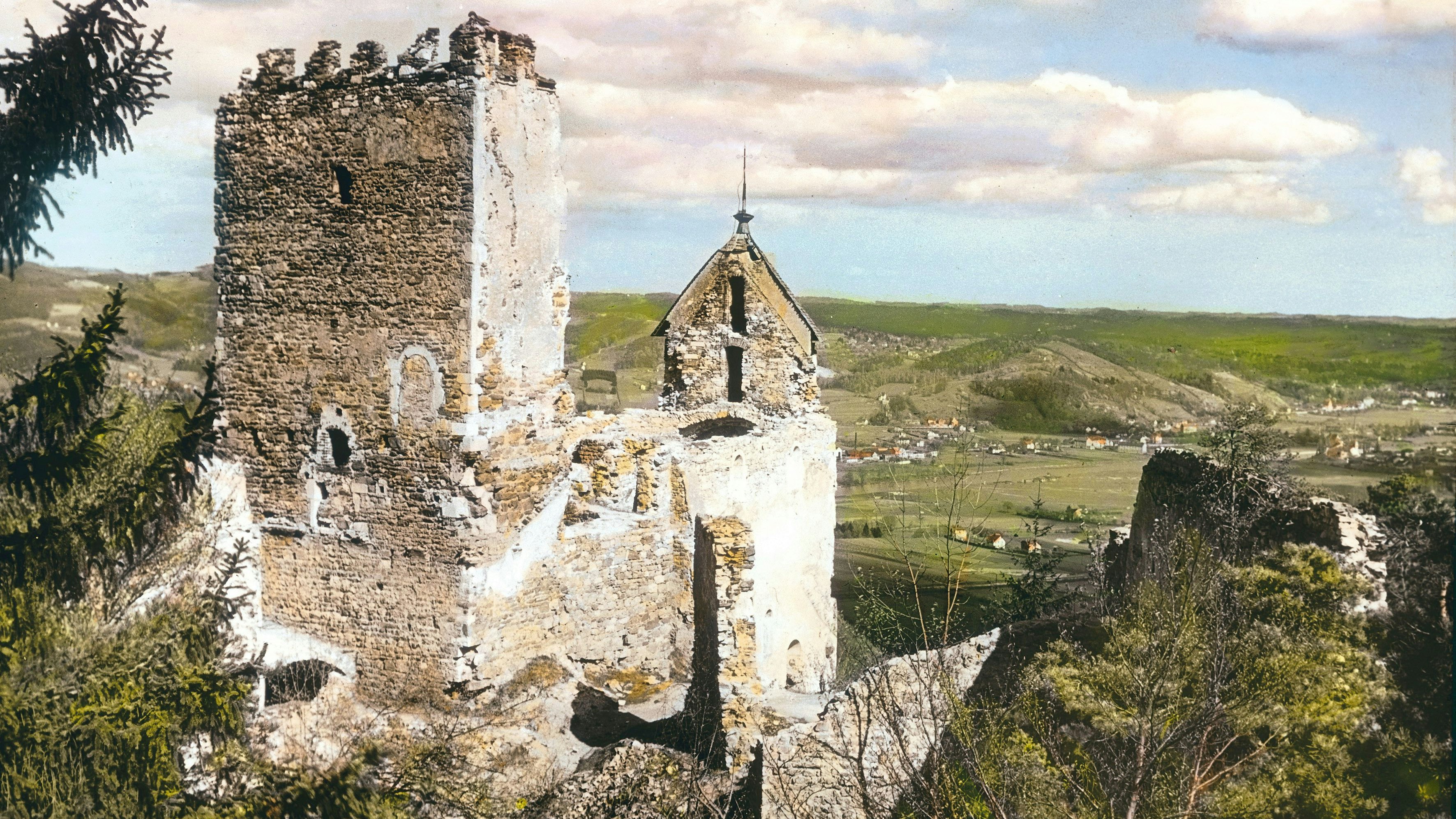 Die Burgruine Gösting bei Graz.