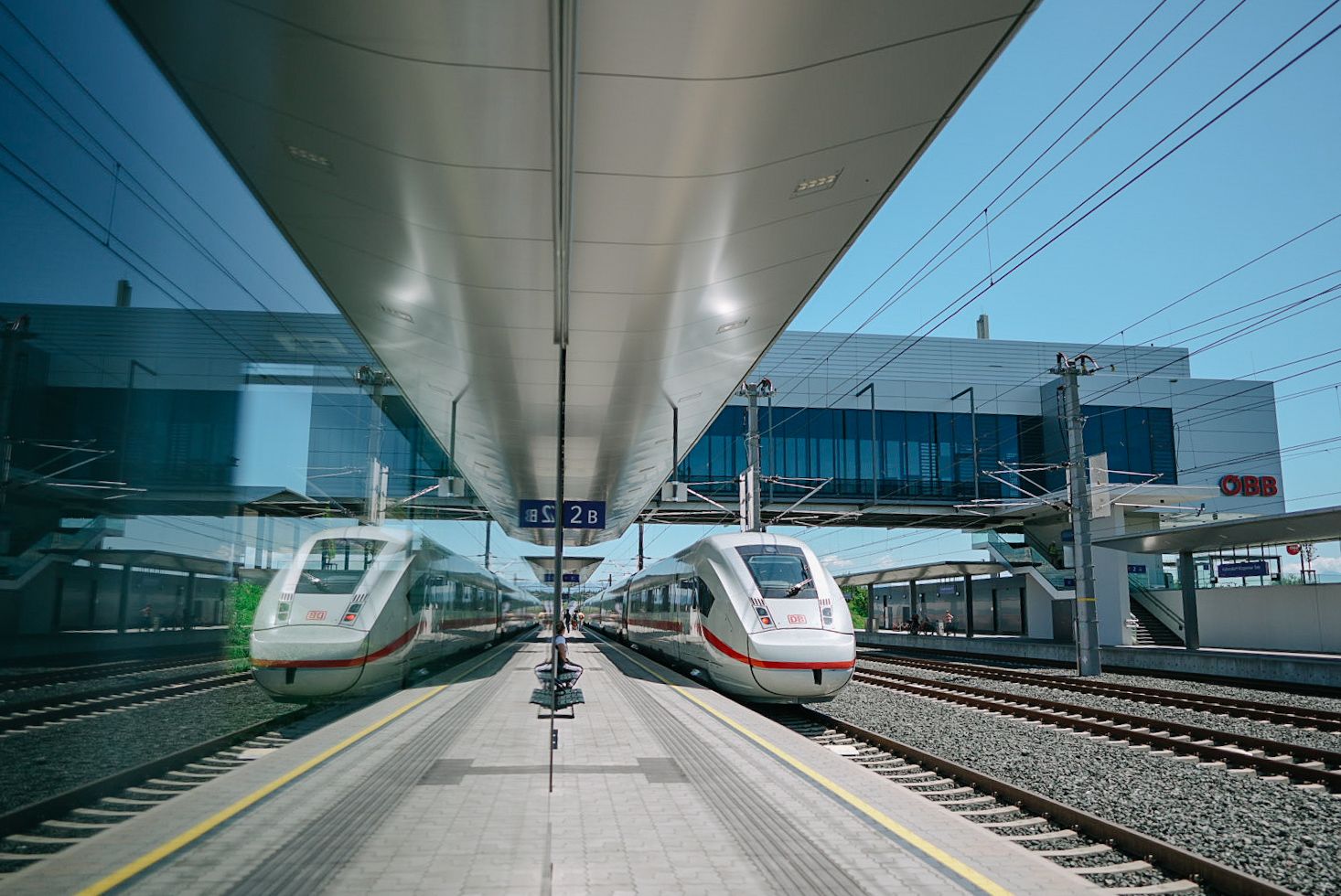 Der ICE 4 am neuen Bahnhof Kühnsdorf/Klopeiner See.