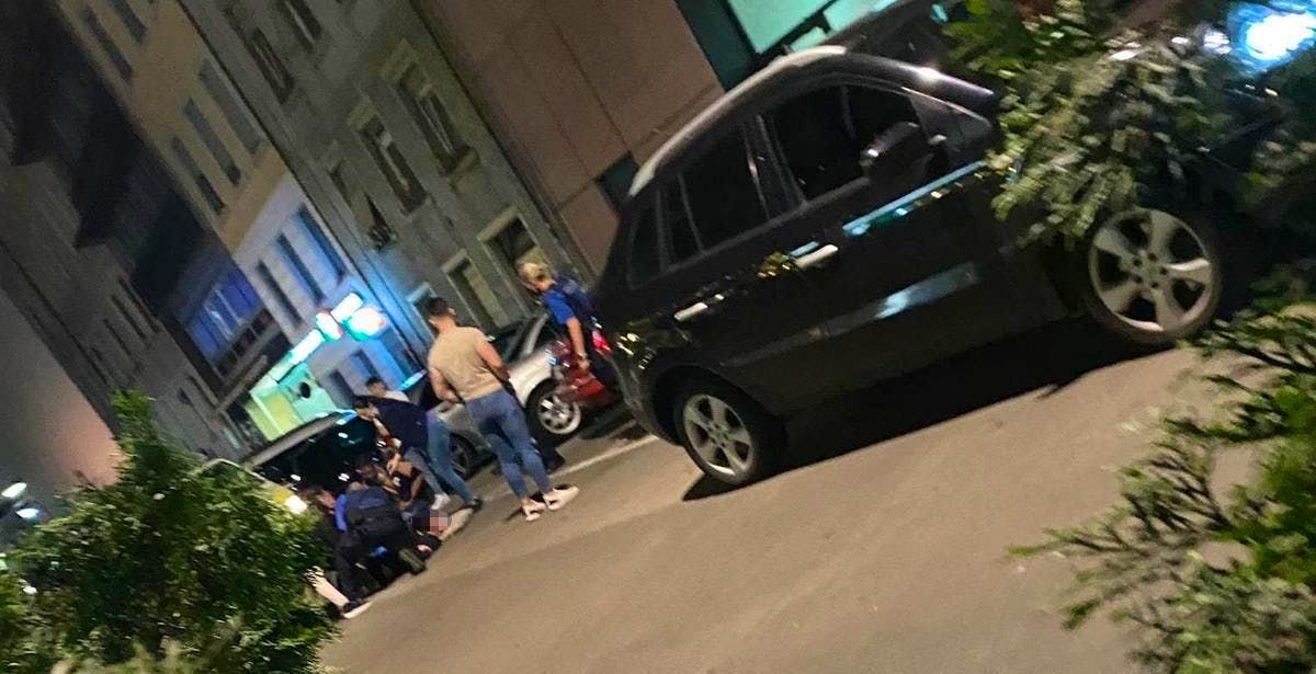 Bei einer Messerstecherei beim Birsig-Parkplatz in der Basler Innenstadt wurden im Juni 2021 zwei junge Männer verletzt.