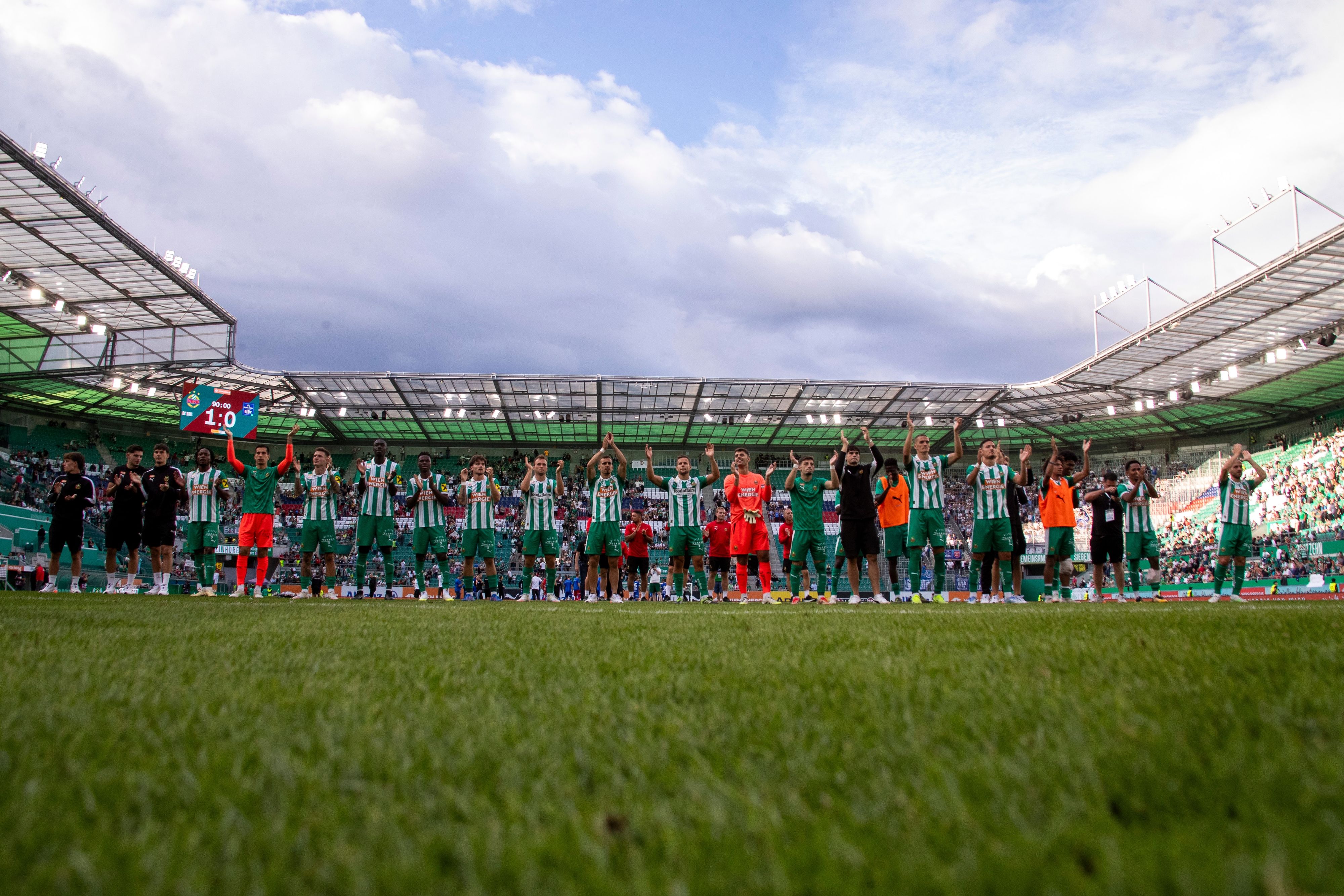 Rapid hofft auf ein volles Haus, 1.000 Schotten haben sich angekündigt.