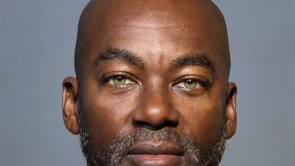 Heute.at - Drei Ehefrauen gleichzeitig – Casanova aufgeflogen