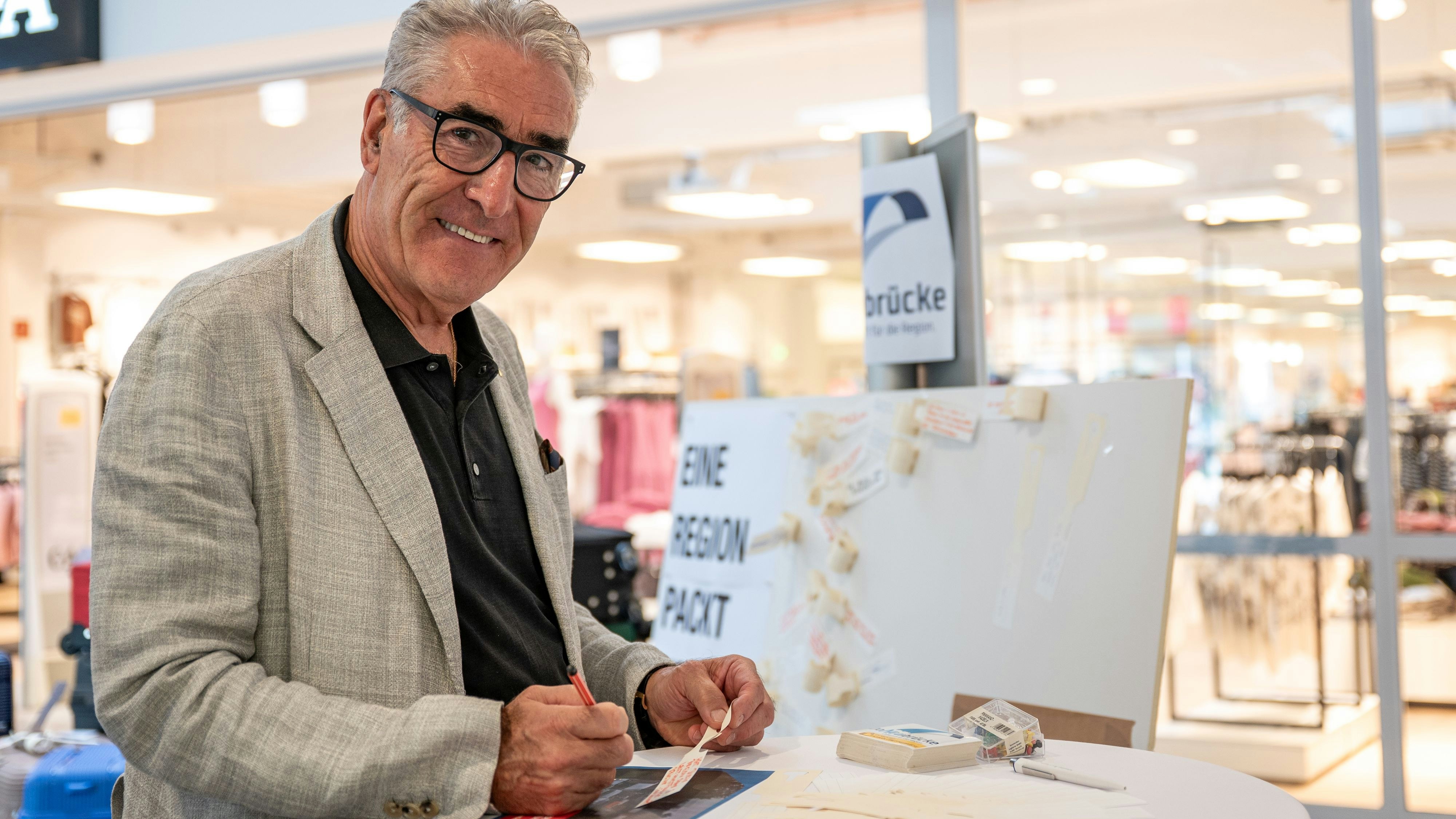 Vereinsobmann Johannes Hödlmayr sammelt Geschichten von Betroffenen.