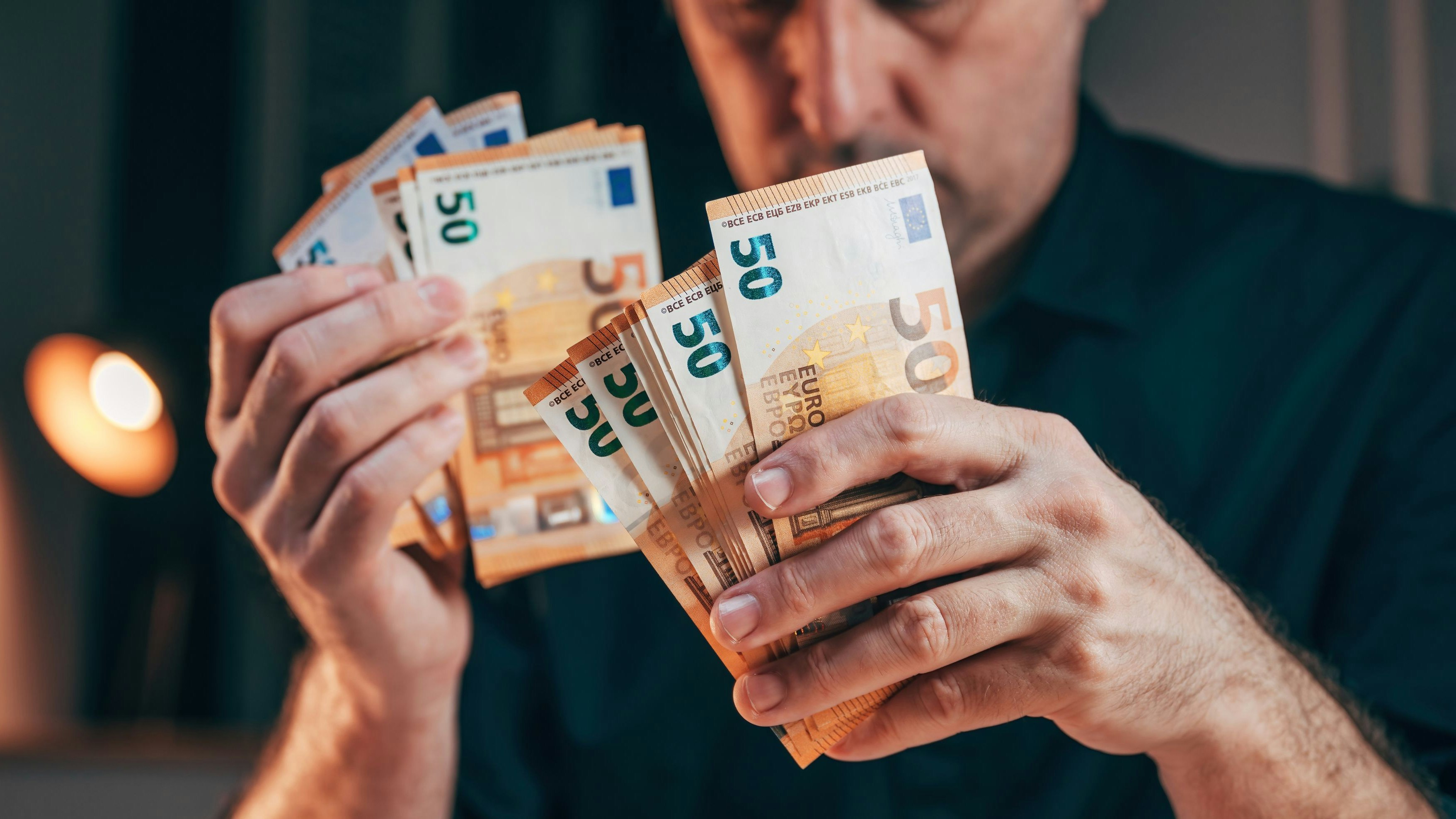 Heute.at - Mit diesen tollen Tricks bleibt dir mehr Geld im Monat