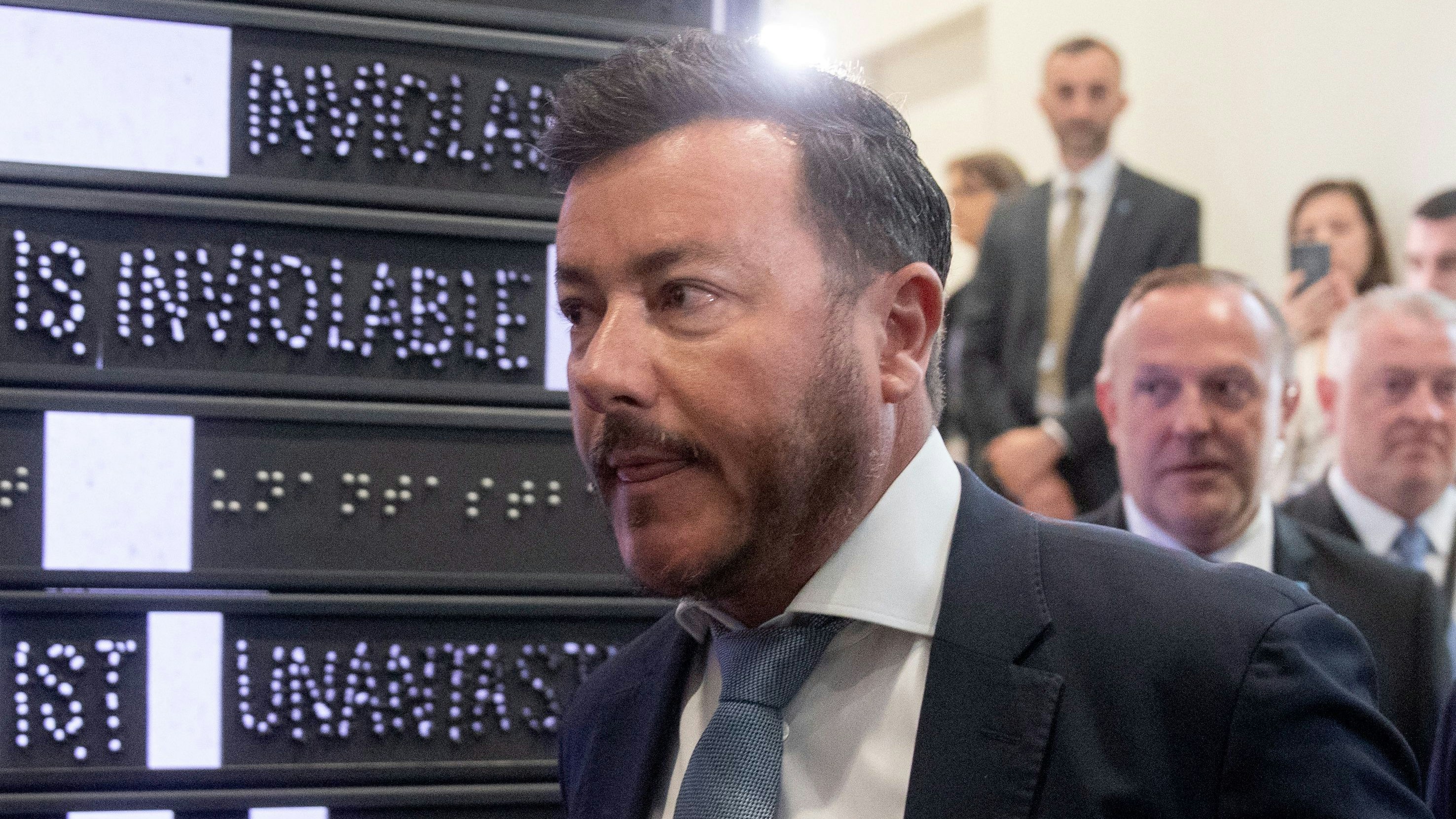 Heute.at - Nun fix! Benko-Prozess findet nicht in Wien statt