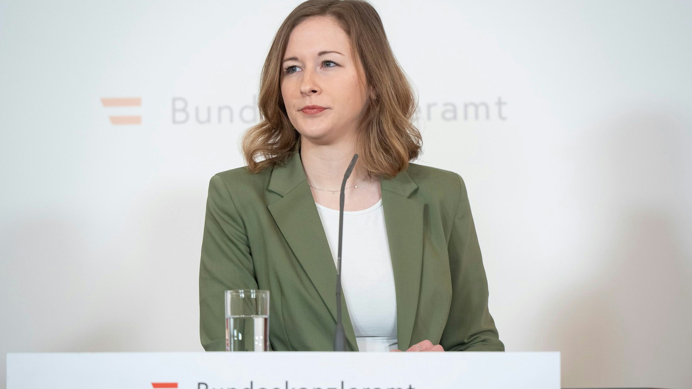 Heute.at - Plakolm: Erziehungsanstalten für Problemjugendliche