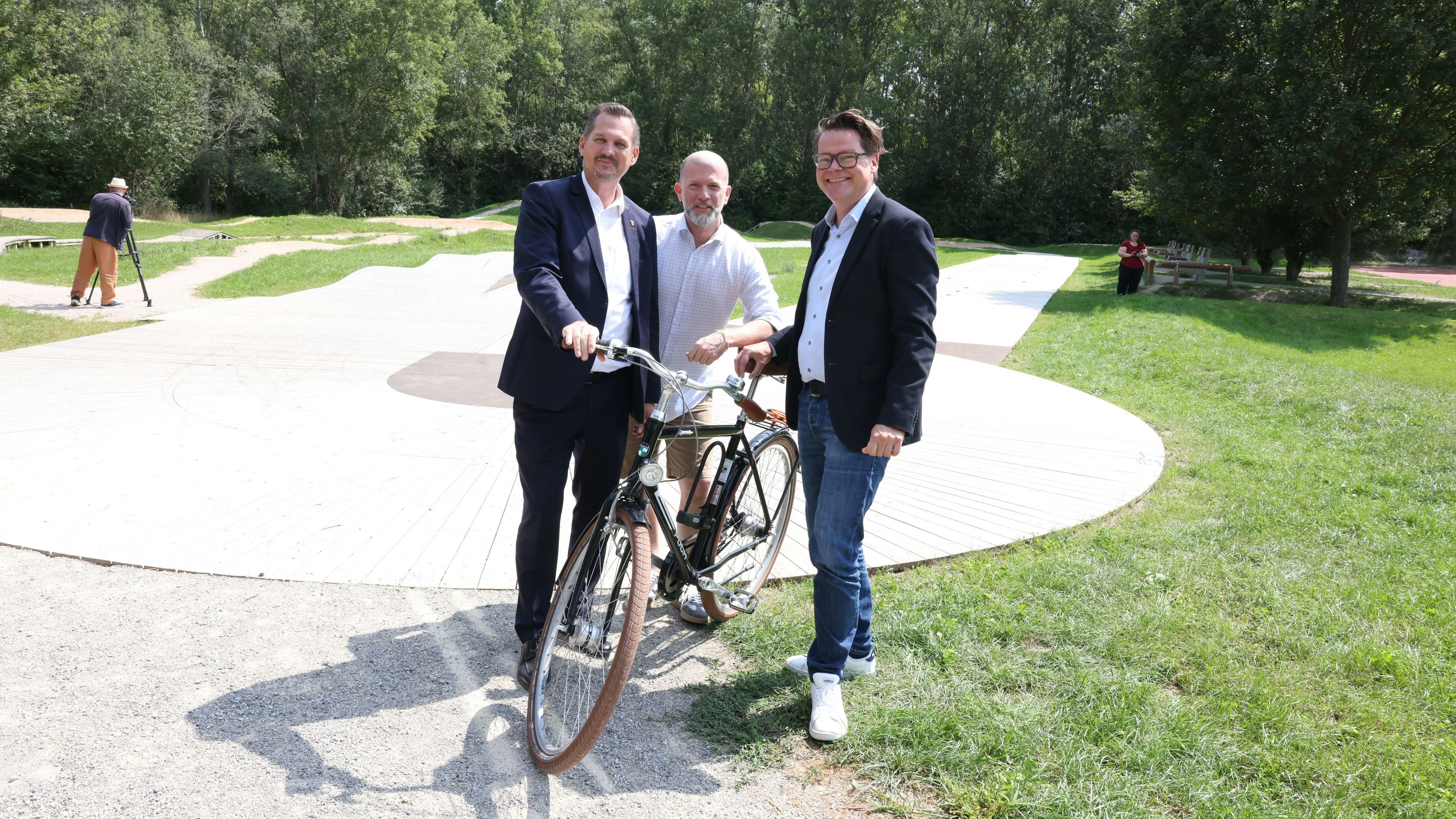 Heute.at - Barrierefrei Biken – Wiens Jugend bekommt neuen Park