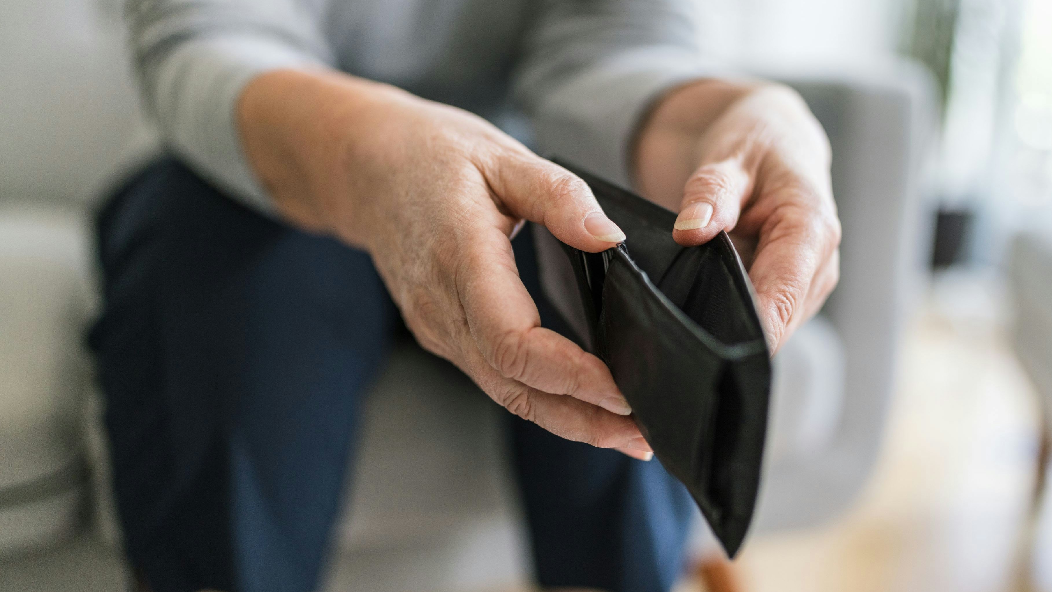 Heute.at - Experten: Teuerung trifft kleine Einkommen mehr