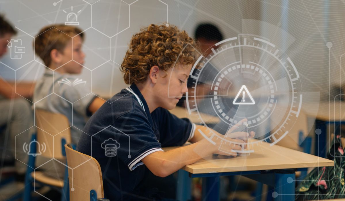 Die Kommunikation an Schulen sollte neu gedacht werden, so ein Experte.