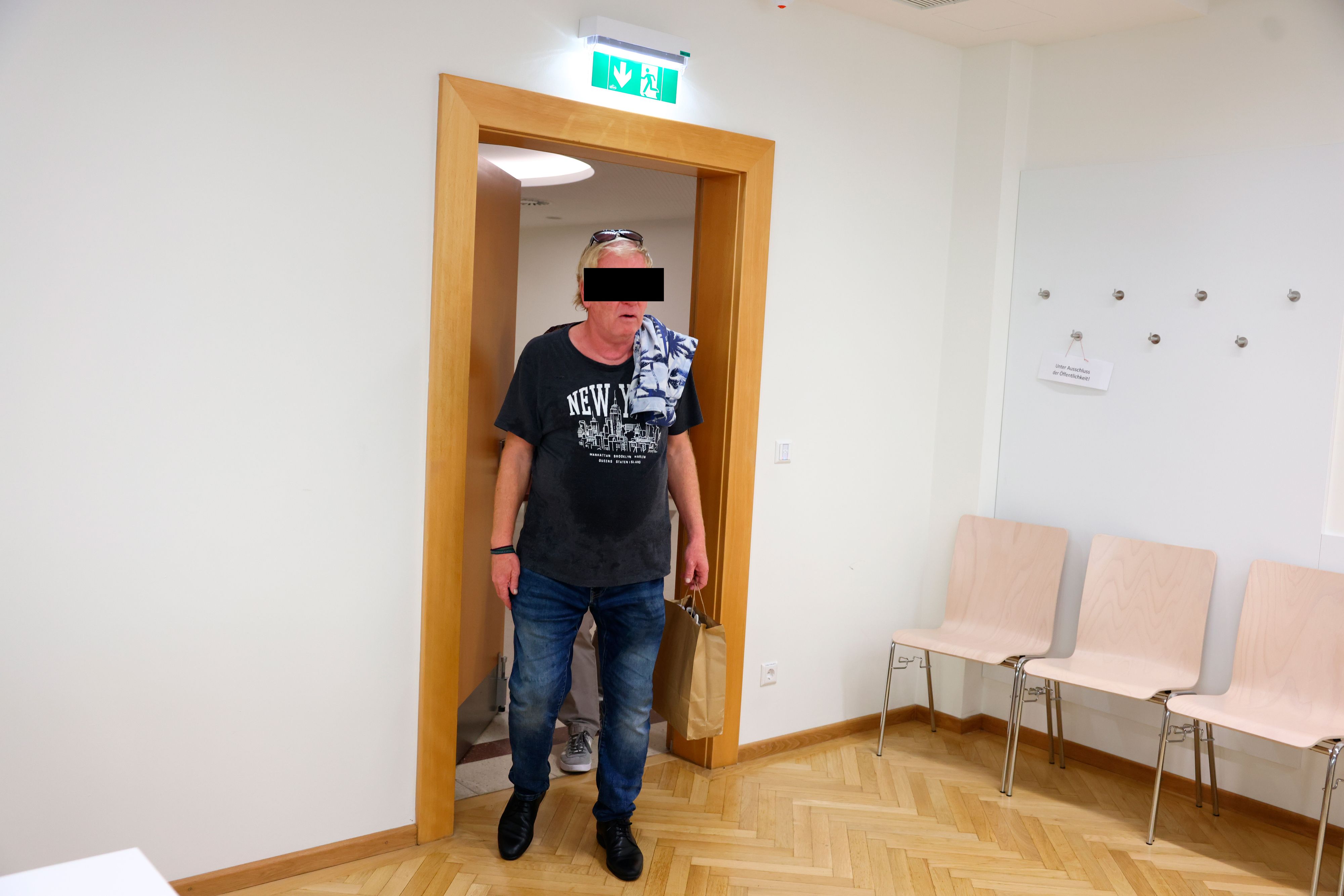 Der 64-Jährige kam 15 Minuten zu spät – dann legte er los.