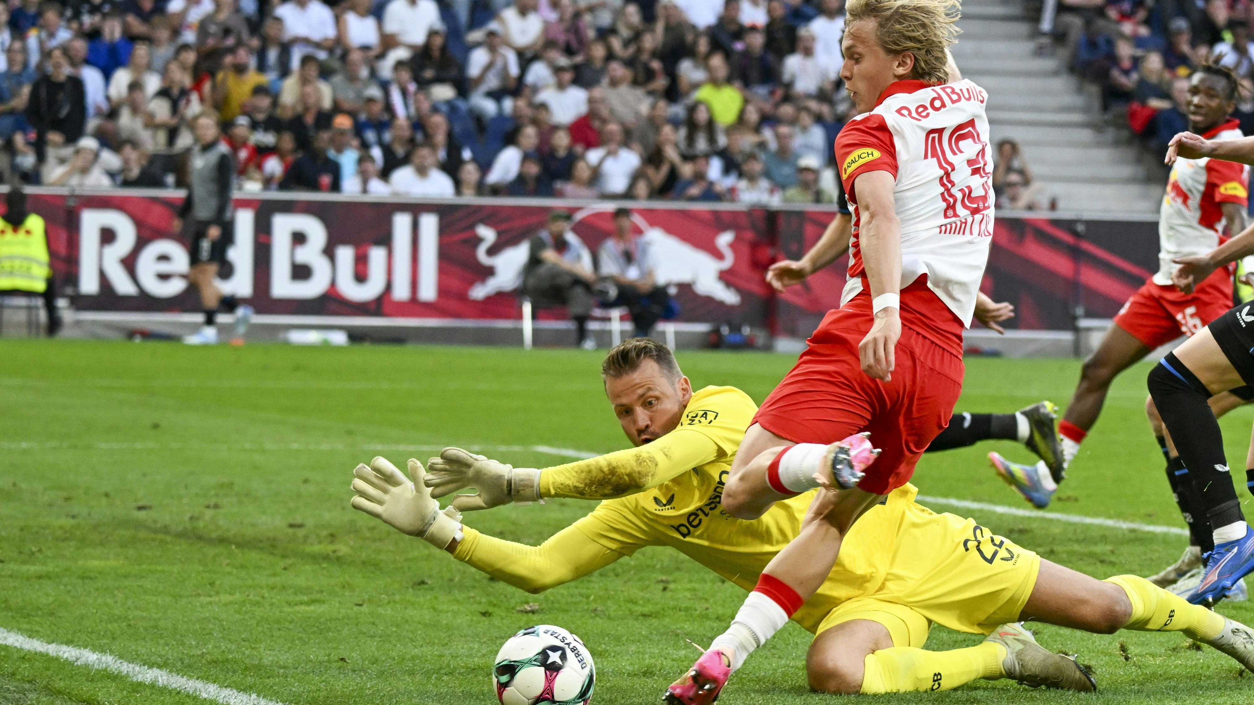 Mignolet eilte gegen Salzburg-Neuzugang Krätzig aus dem Tor.