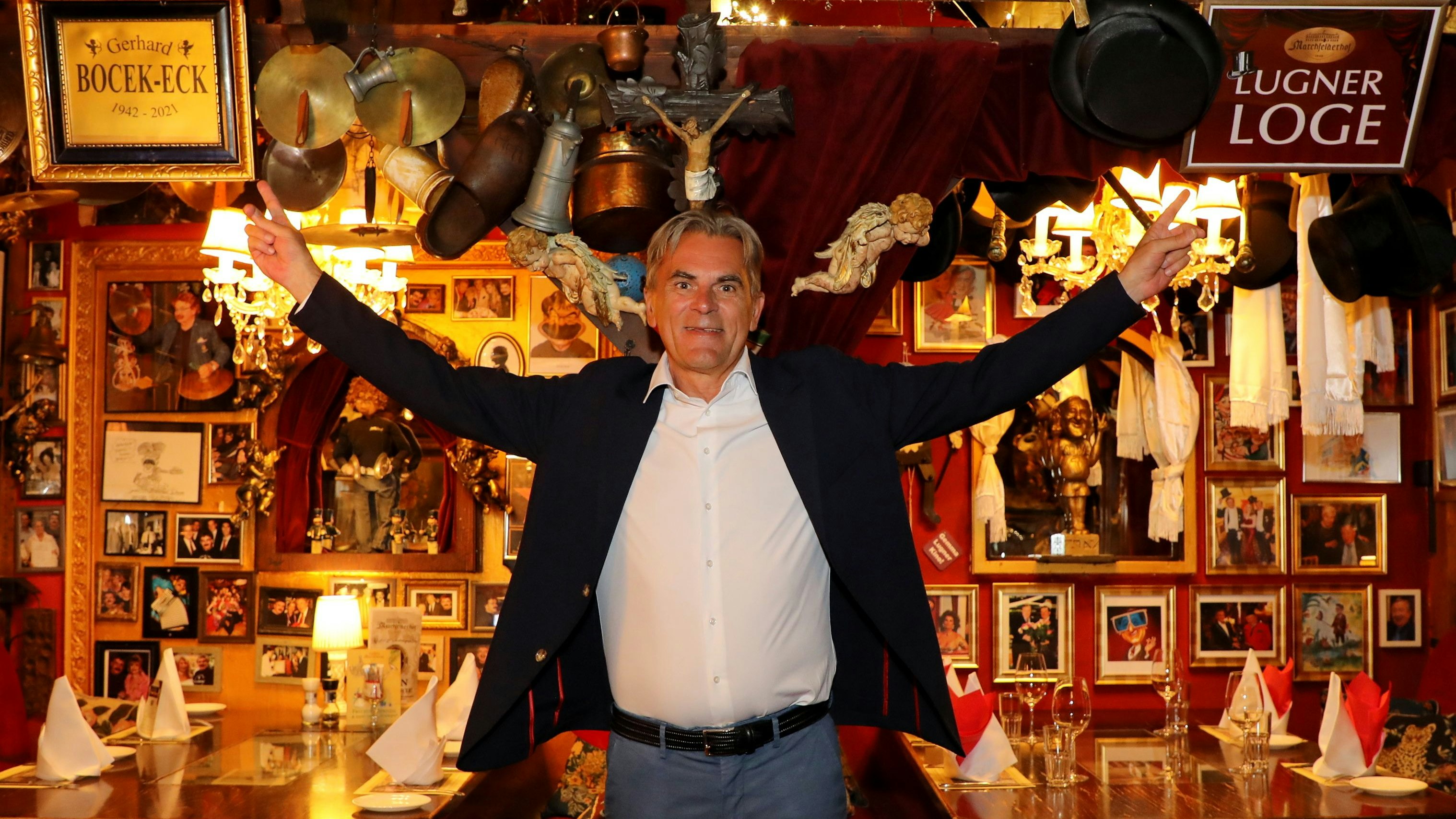 Heute.at - Himmel voller Zylinder – Lugner-Loge für Mörtel