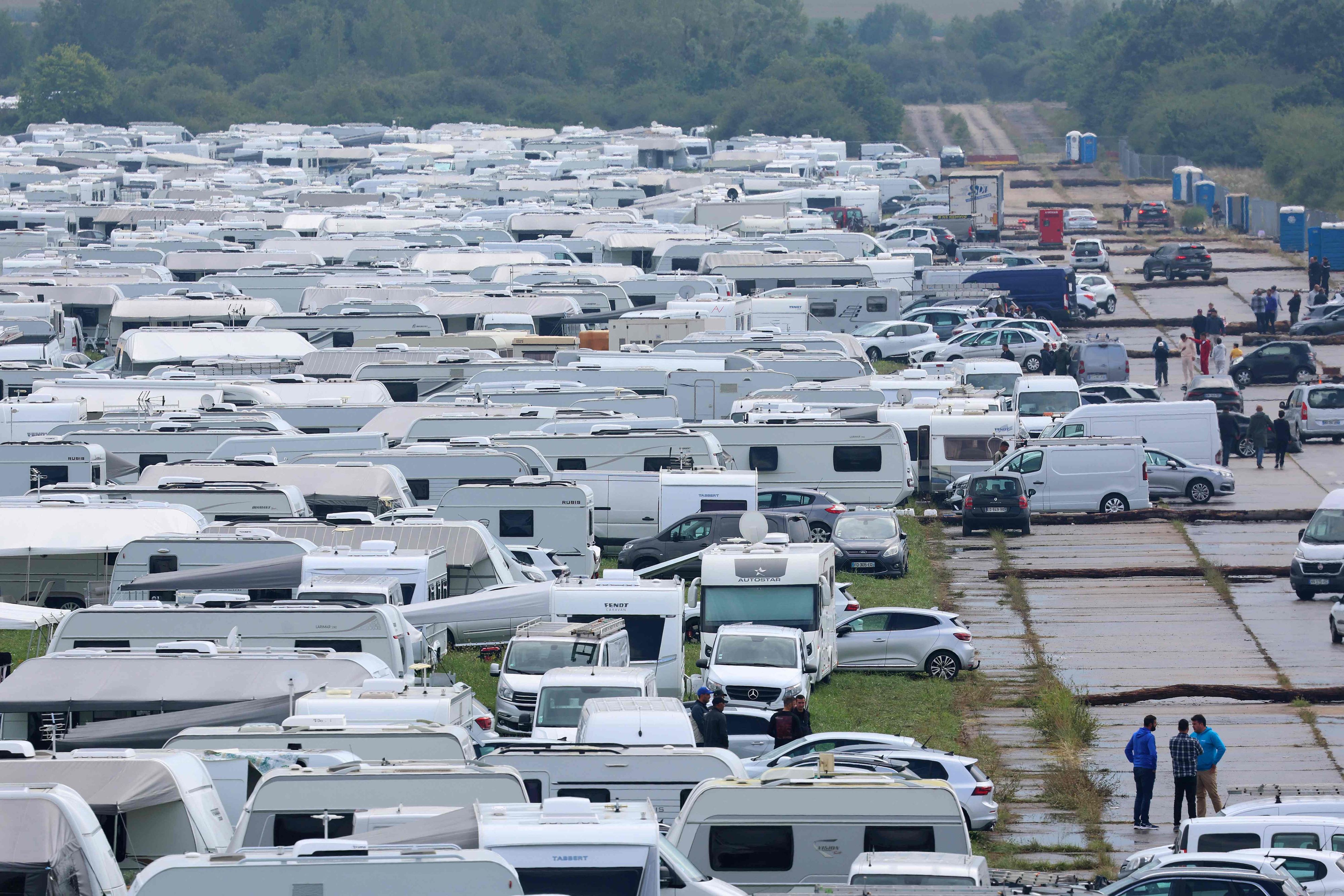 Eine gigantische Wohnwagen-Siedlung soll schon bald wieder bei Grostenquin entstehen. Archivbild.