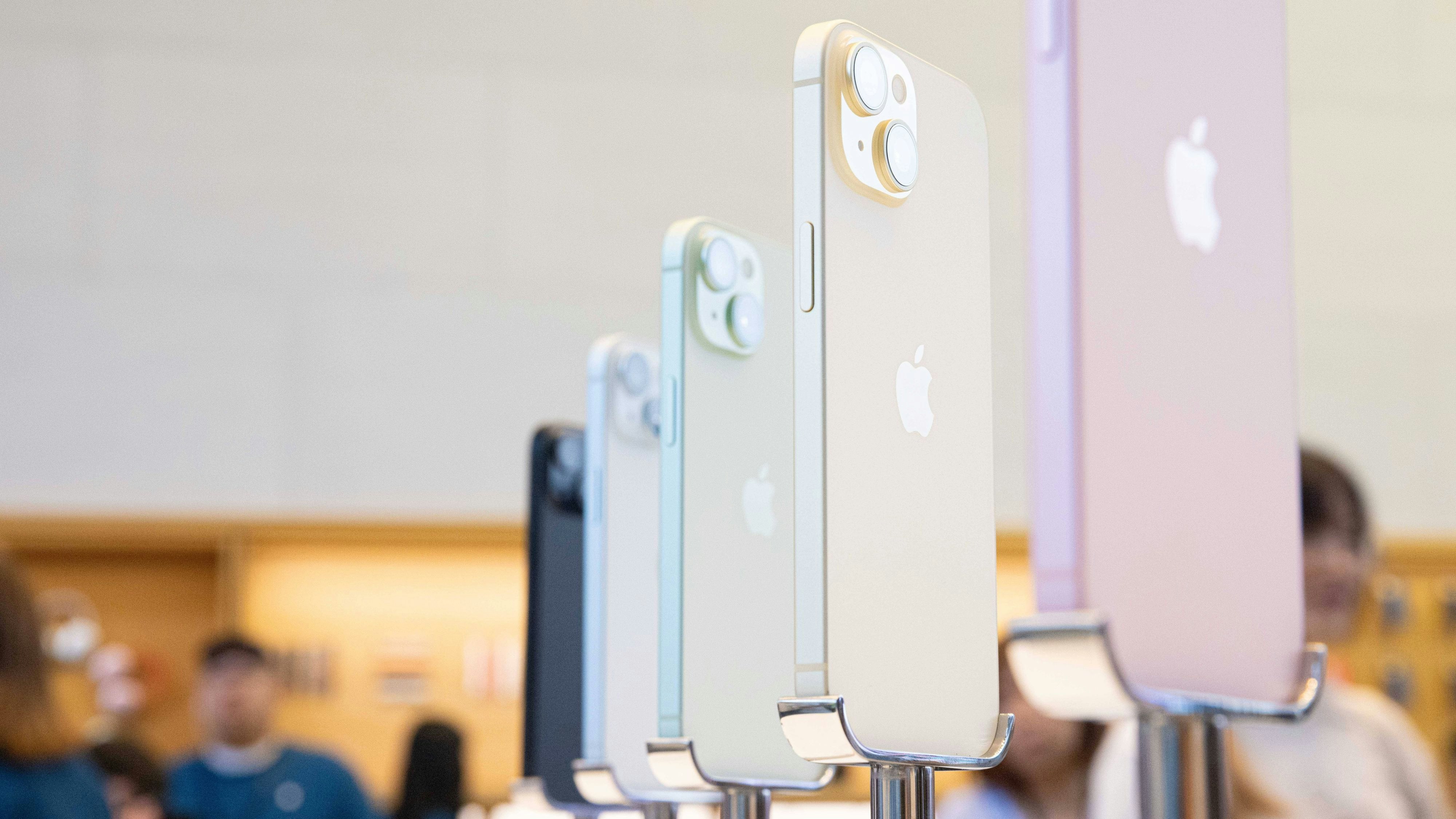 Heute.at - Ein iPhone könnte bald knapp 3.000 Euro kosten