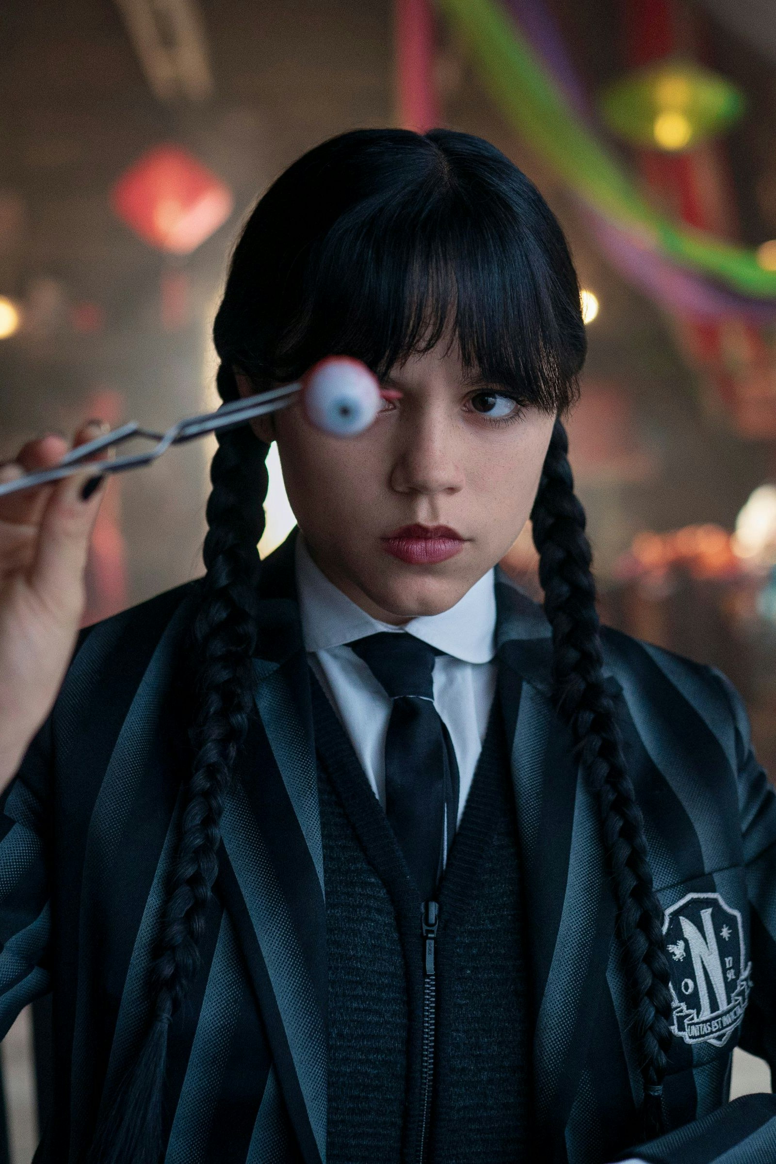 Hat auch in Staffel 2 ein Auge für Details: "Wednesday" (Jenna Ortega), die Teenager-Tochter der Addams Family