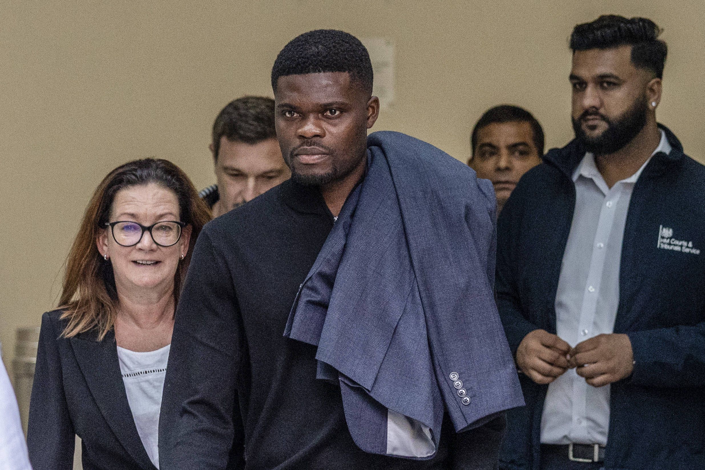 Thomas Partey nach einer Verhandlung am Gericht in London. 