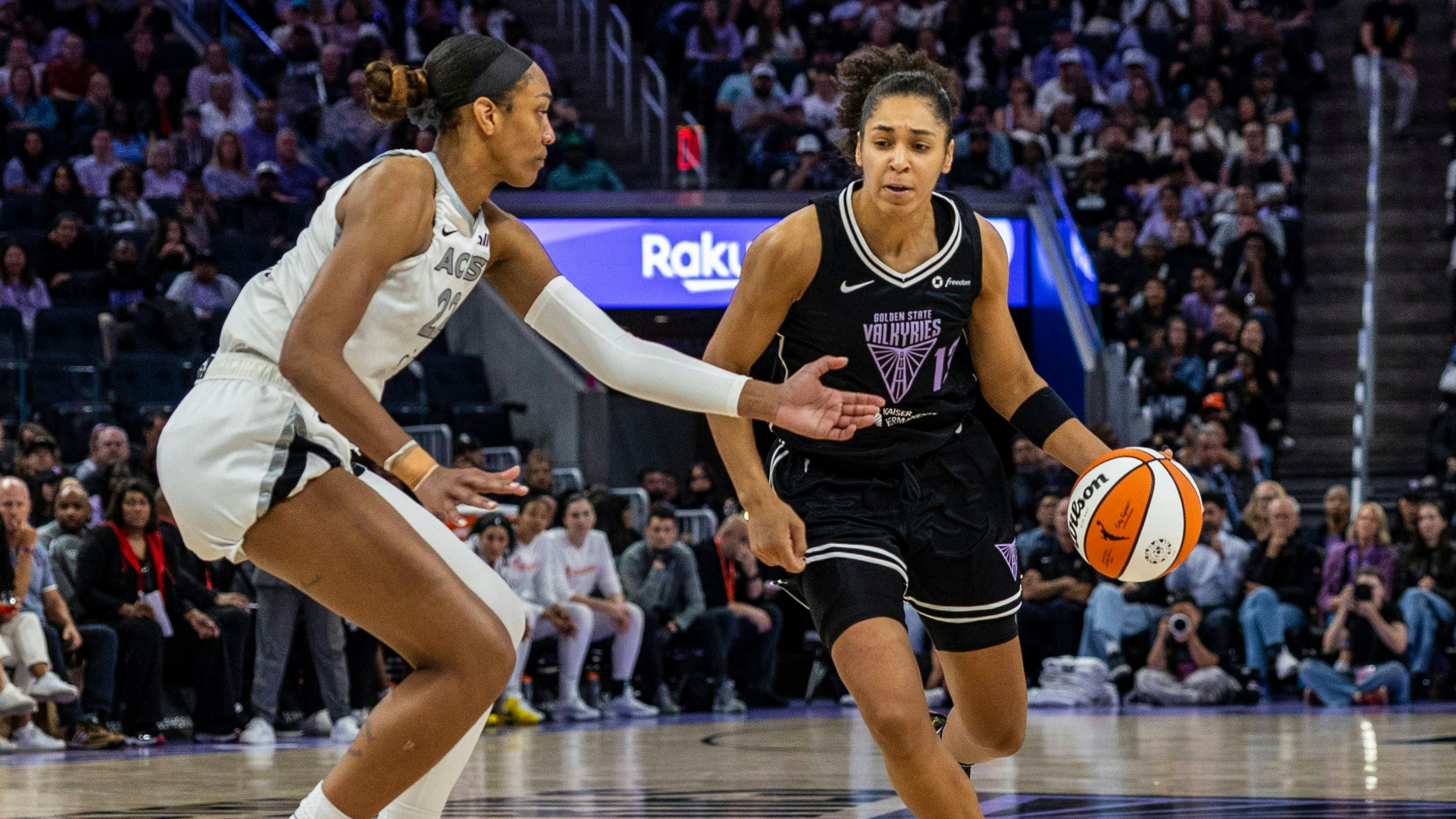 Heute.at - Das steckt hinter den Sexspielzeug-Würfen in der WNBA