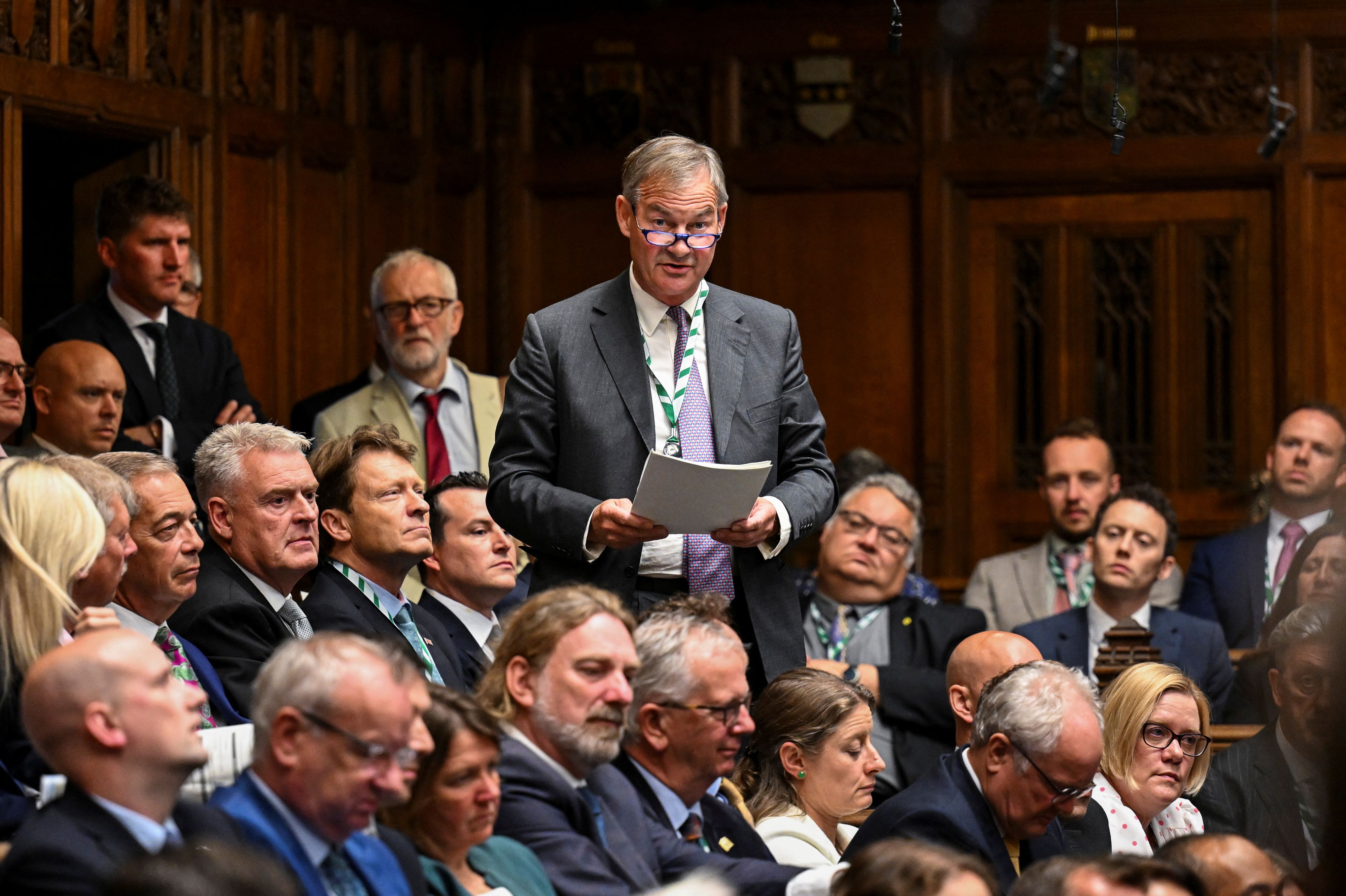 Der Abgeordnete verwechselte ein Ruderteam für wohltätige Zwecke mit Migranten.