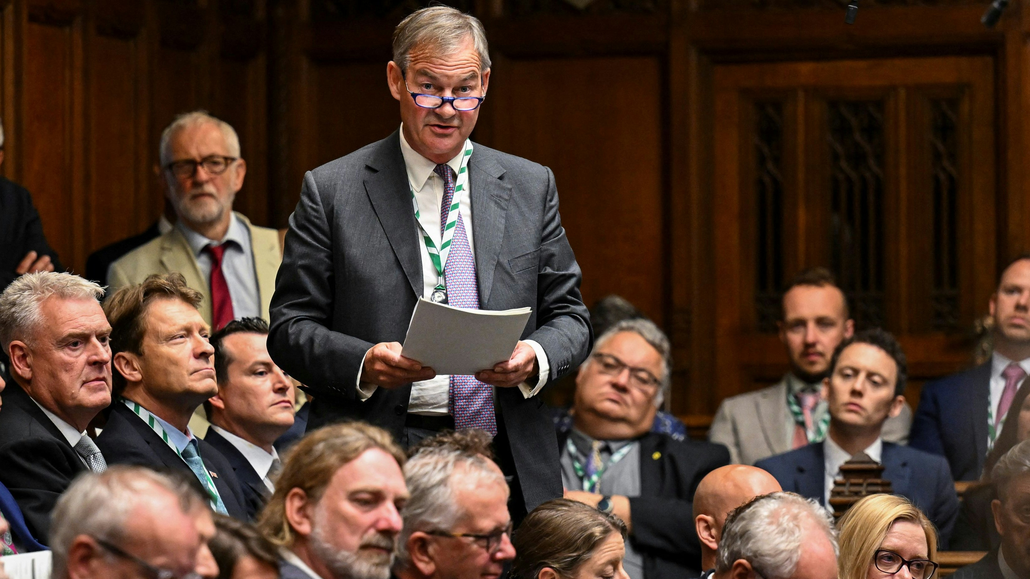 Der Abgeordnete verwechselte ein Ruderteam für wohltätige Zwecke mit Migranten.