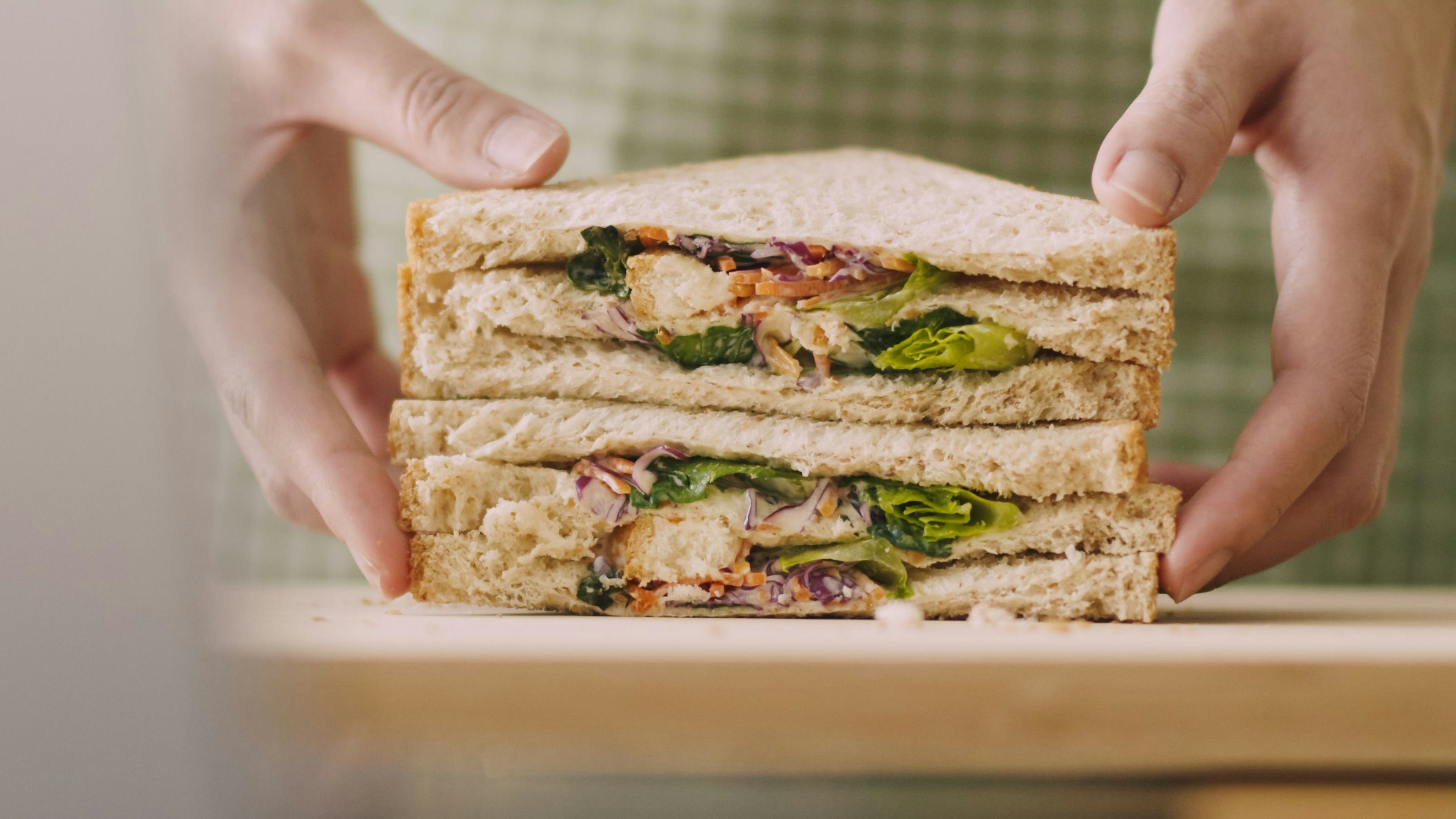 Heute.at - Vergiftung durch Sandwich - ein Toter, mehrere verletzt