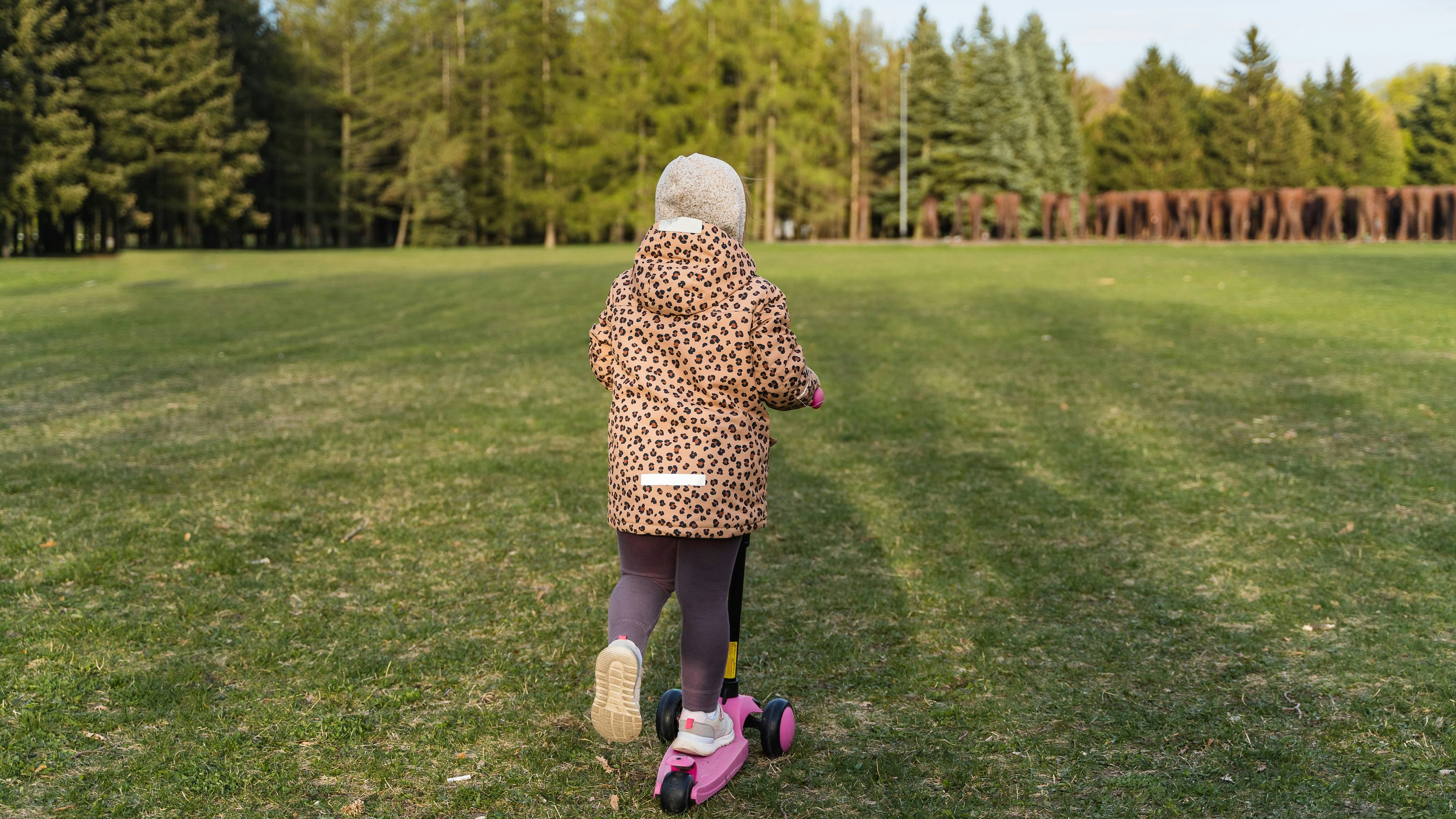 Weil das Nachbarskind mit seinem Roller ihr Grundstück betrat, ging eine Kärntnerin vor Gericht. Symbolbild.