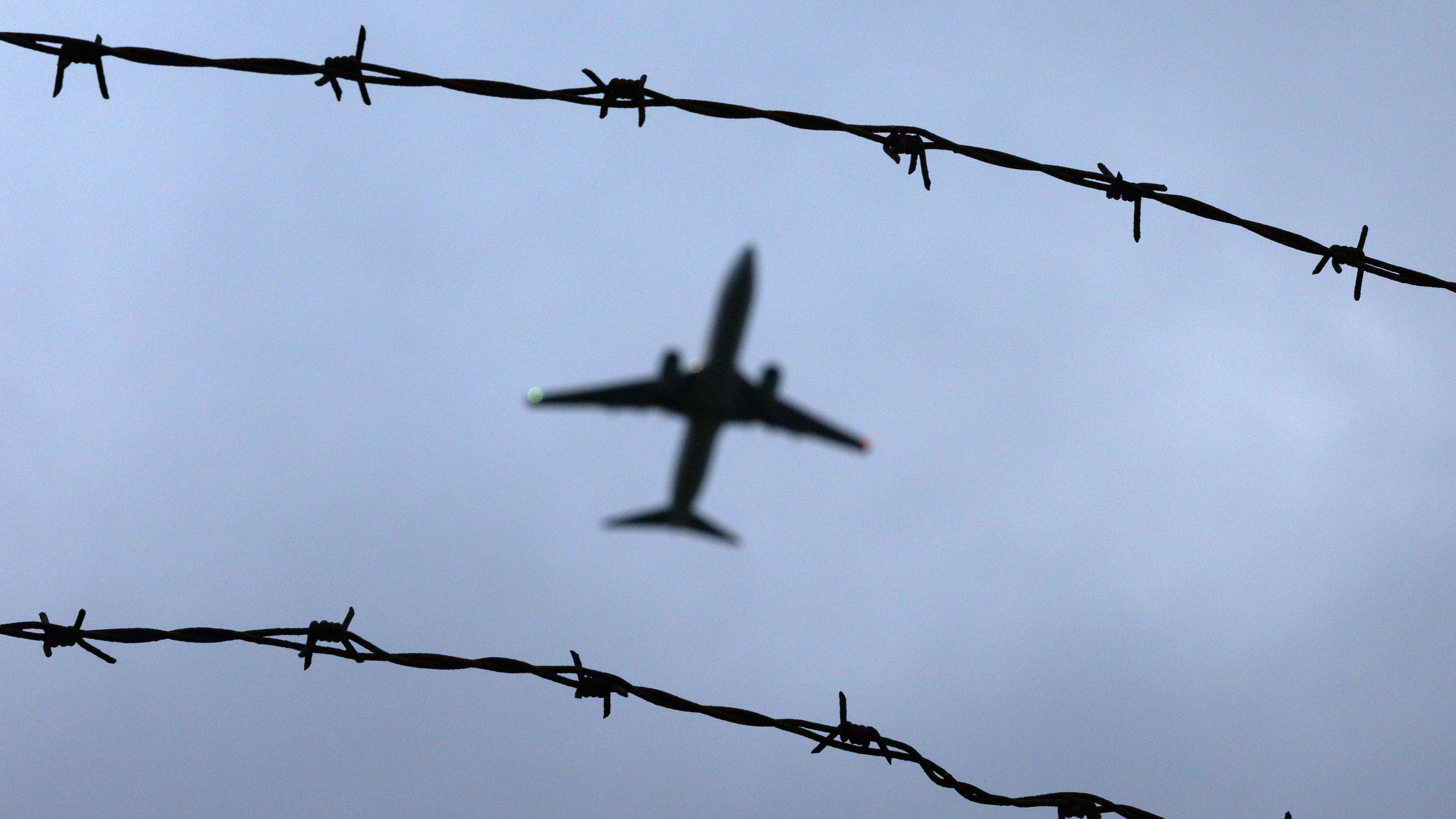 Heute.at - Absolut richtig: Karner bleibt bei Abschiebungen hart