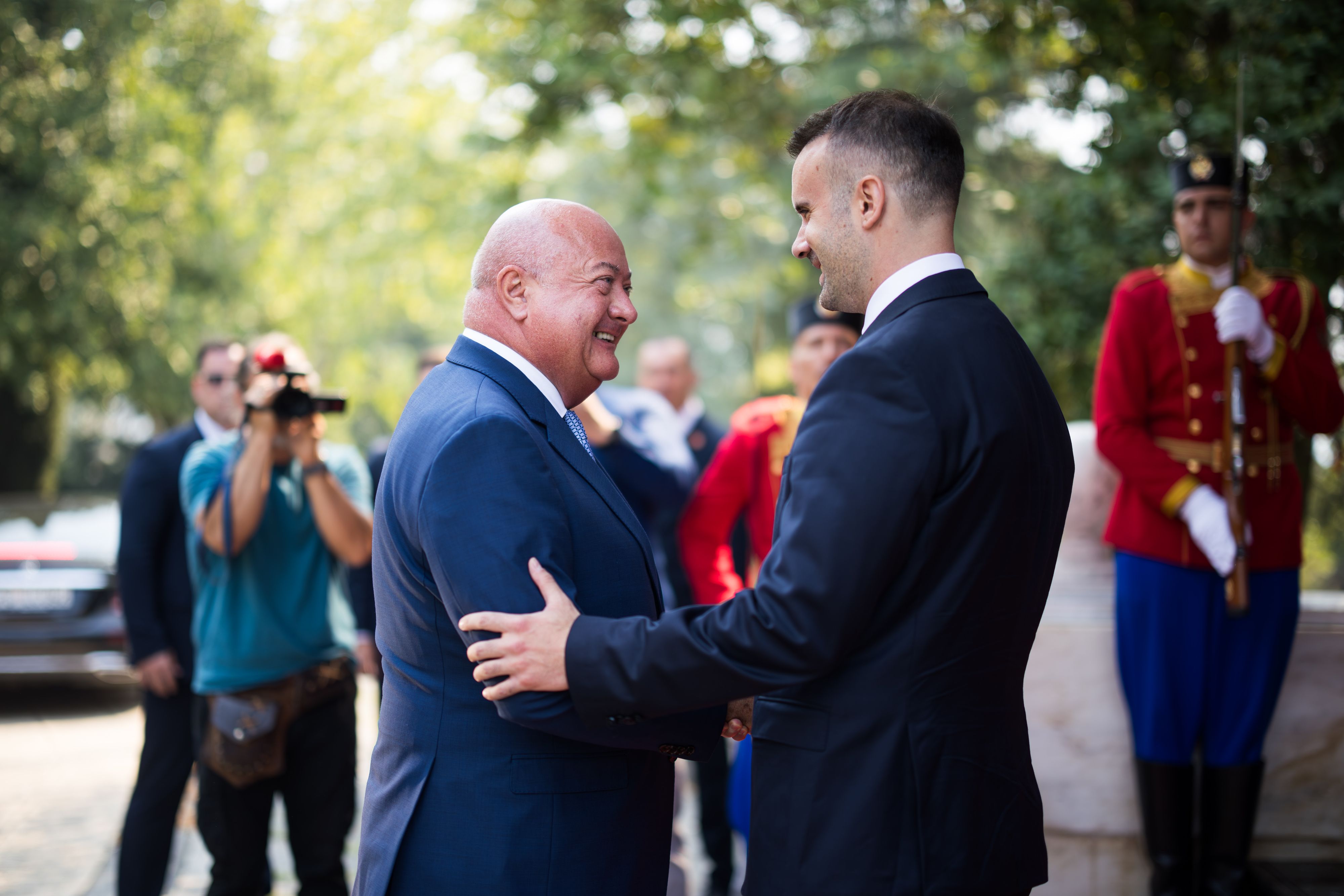 Bundeskanzler Christian Stocker wird vom montenegrinischen Premierminister Milojko Spajic empfangen.